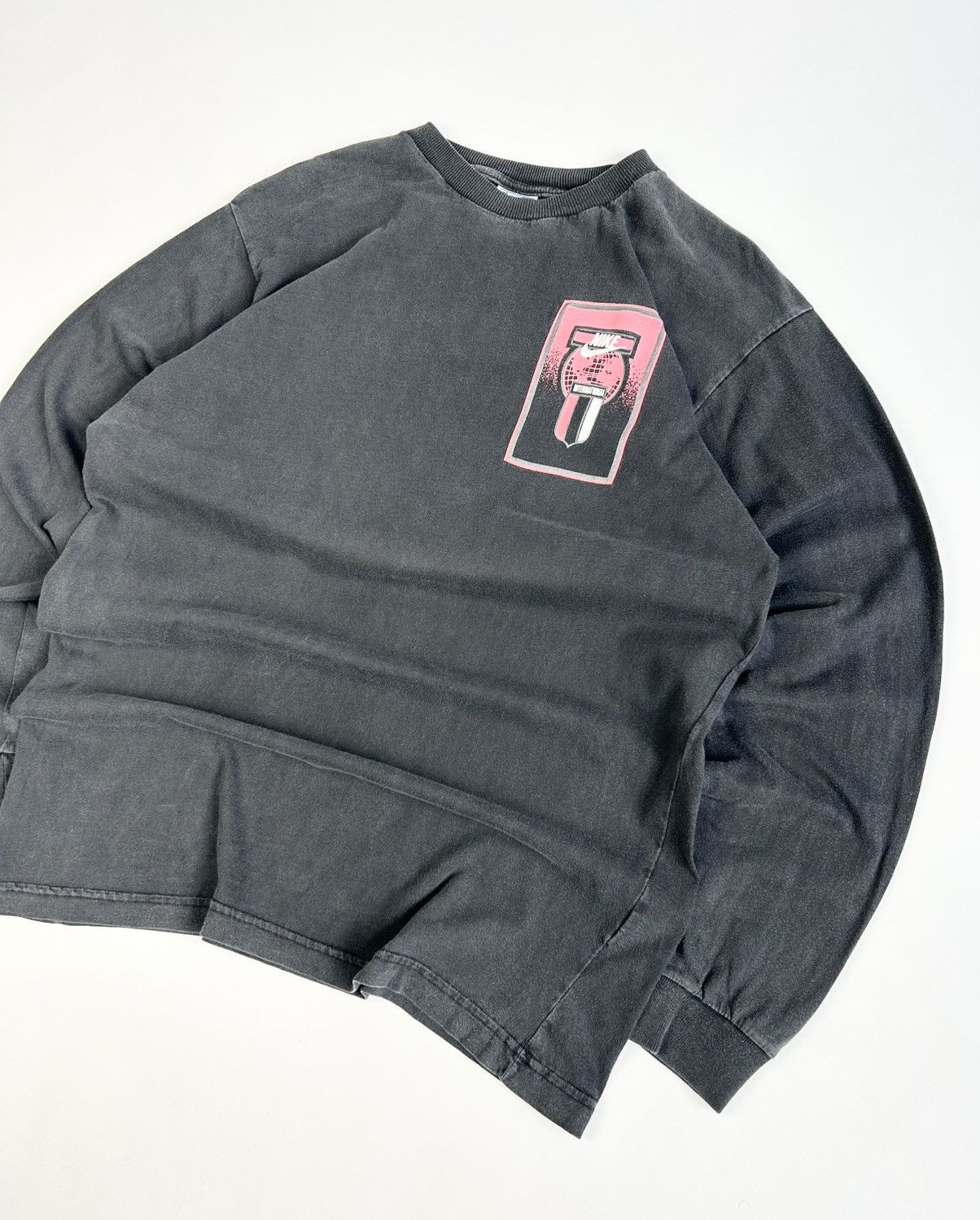 Nike × Vintage Rare Nike International Vintage Long Sleeve Grey L Y2k Size US L / EU 52-54 / 3 - 5 Thumbnail
