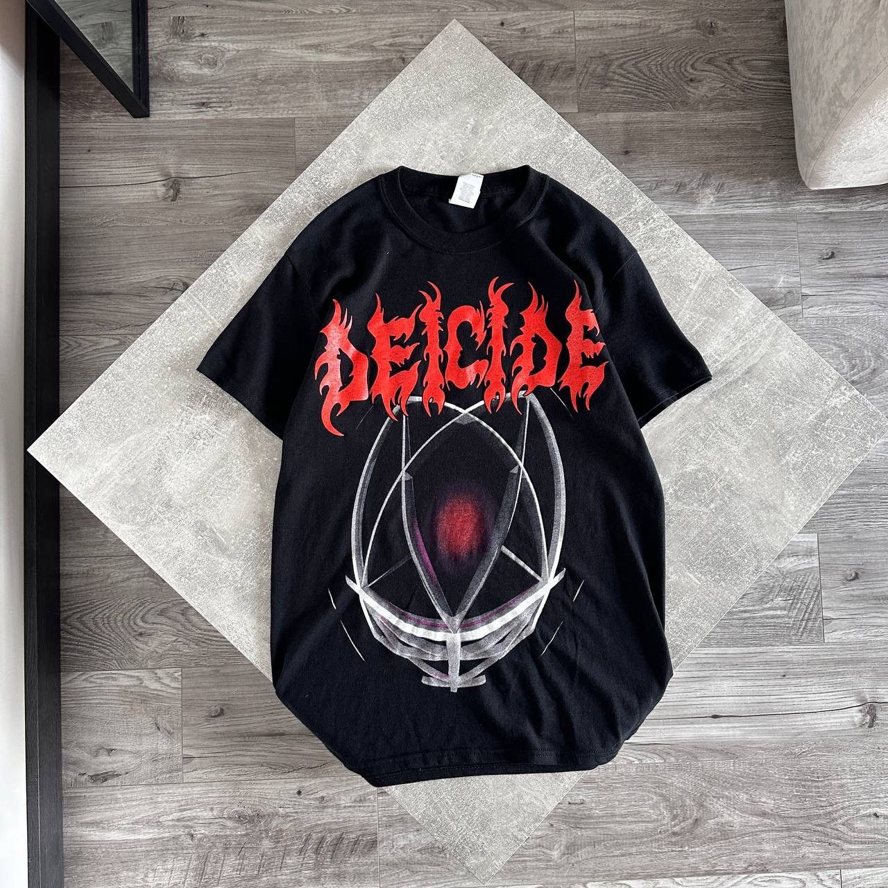 Band Tees Vintage Legion Deicide 2007 rock band t-shirt y2k hype 00s Size US S / EU 44-46 / 1 - 1 Thumbnail