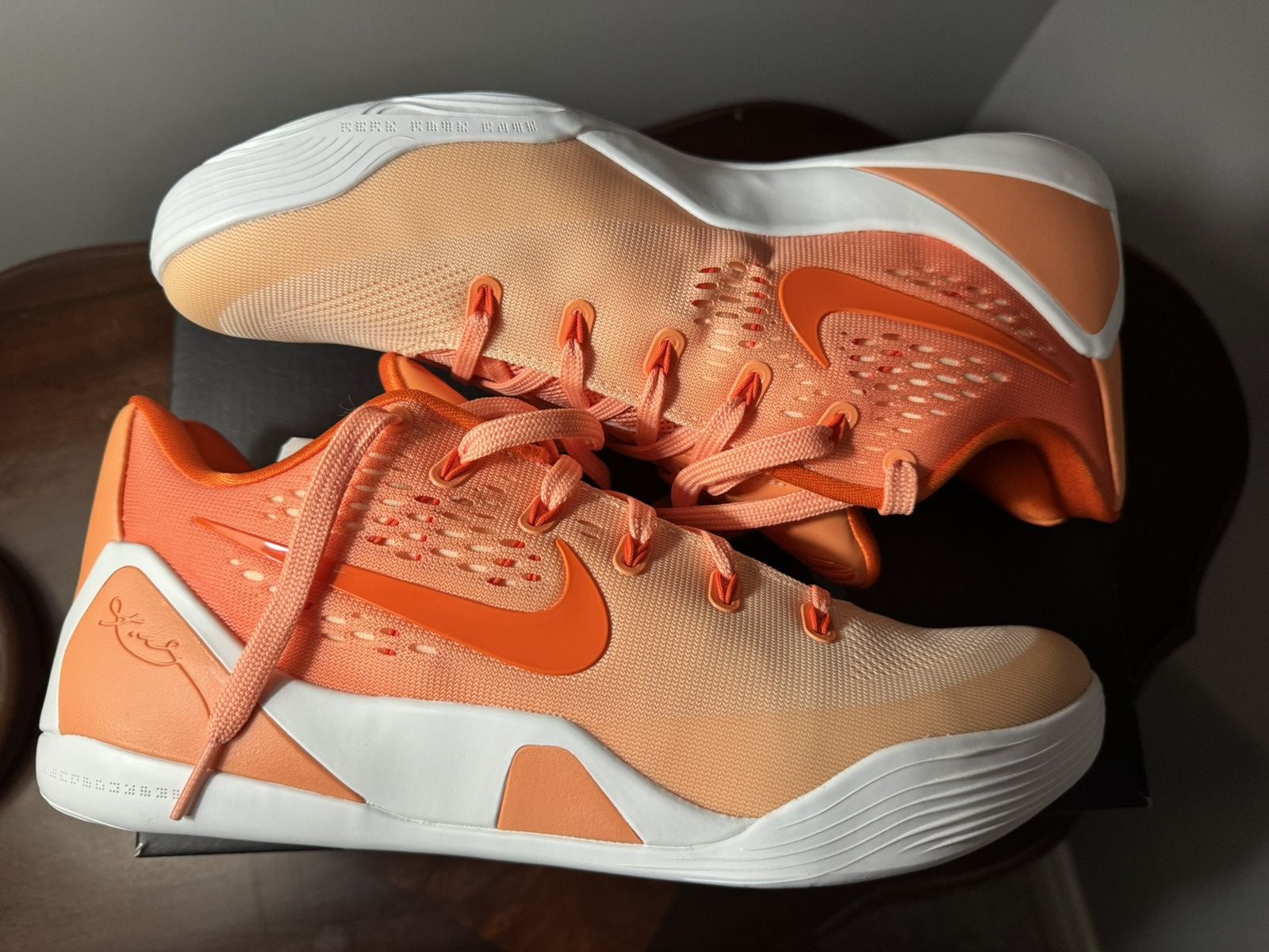 Nike Kobe 9 Elite Low EM Protro - WNBA Size US 10.5 / EU 43-44 - 1 Thumbnail