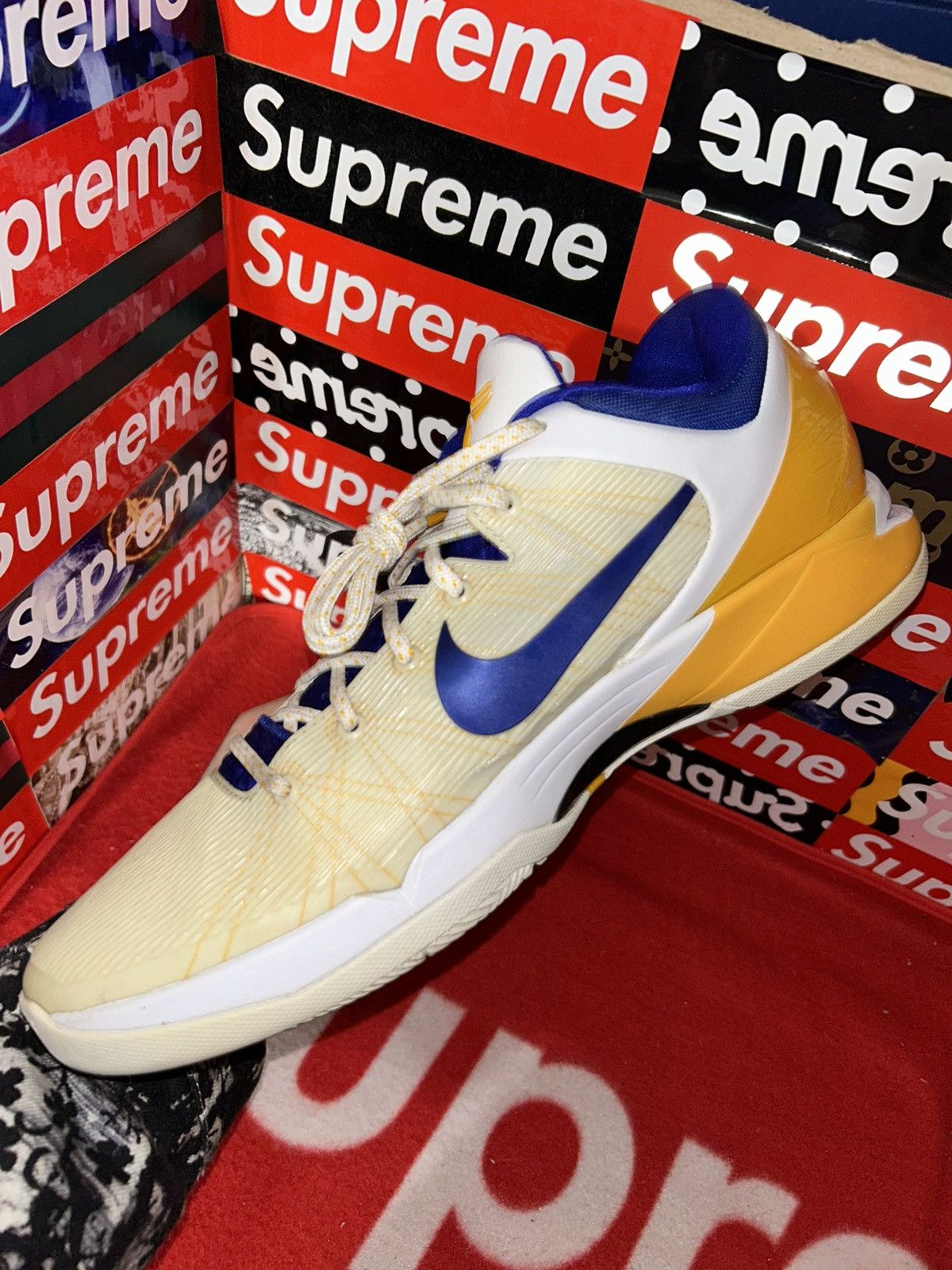 Nike Nike Kobe 7 Lakers Home 488371-101 size 14 Size US 14 / EU 47 - 9 Thumbnail