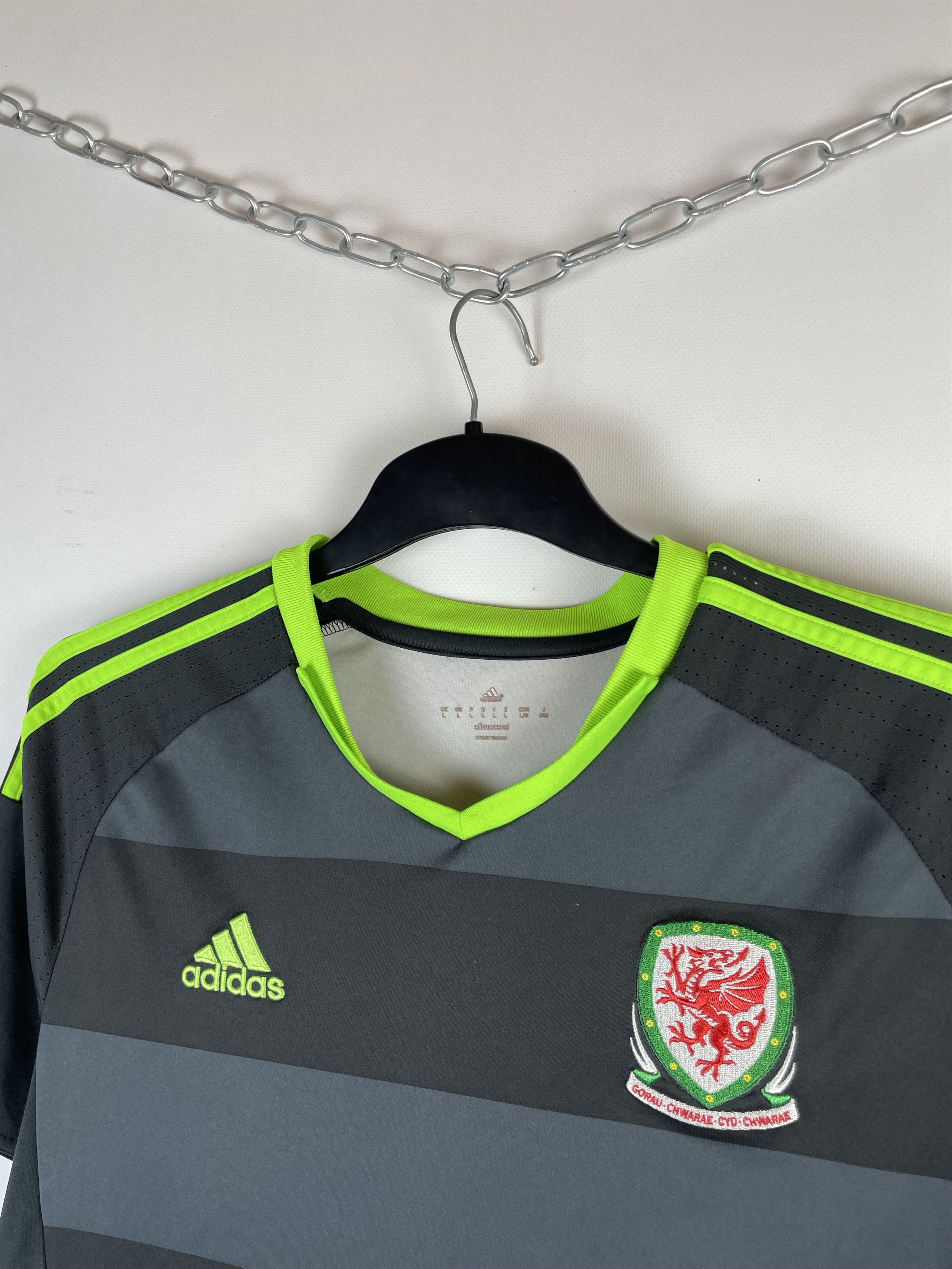 Adidas Adidas Wales Football Shirt Soccer Jersey Size US L / EU 52-54 / 3 - 4 Thumbnail