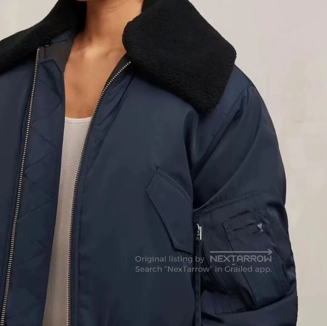 AMI AMI PARIS Men's Solid Lapel Padded Jacket. Size US L / EU 52-54 / 3 - 6 Thumbnail