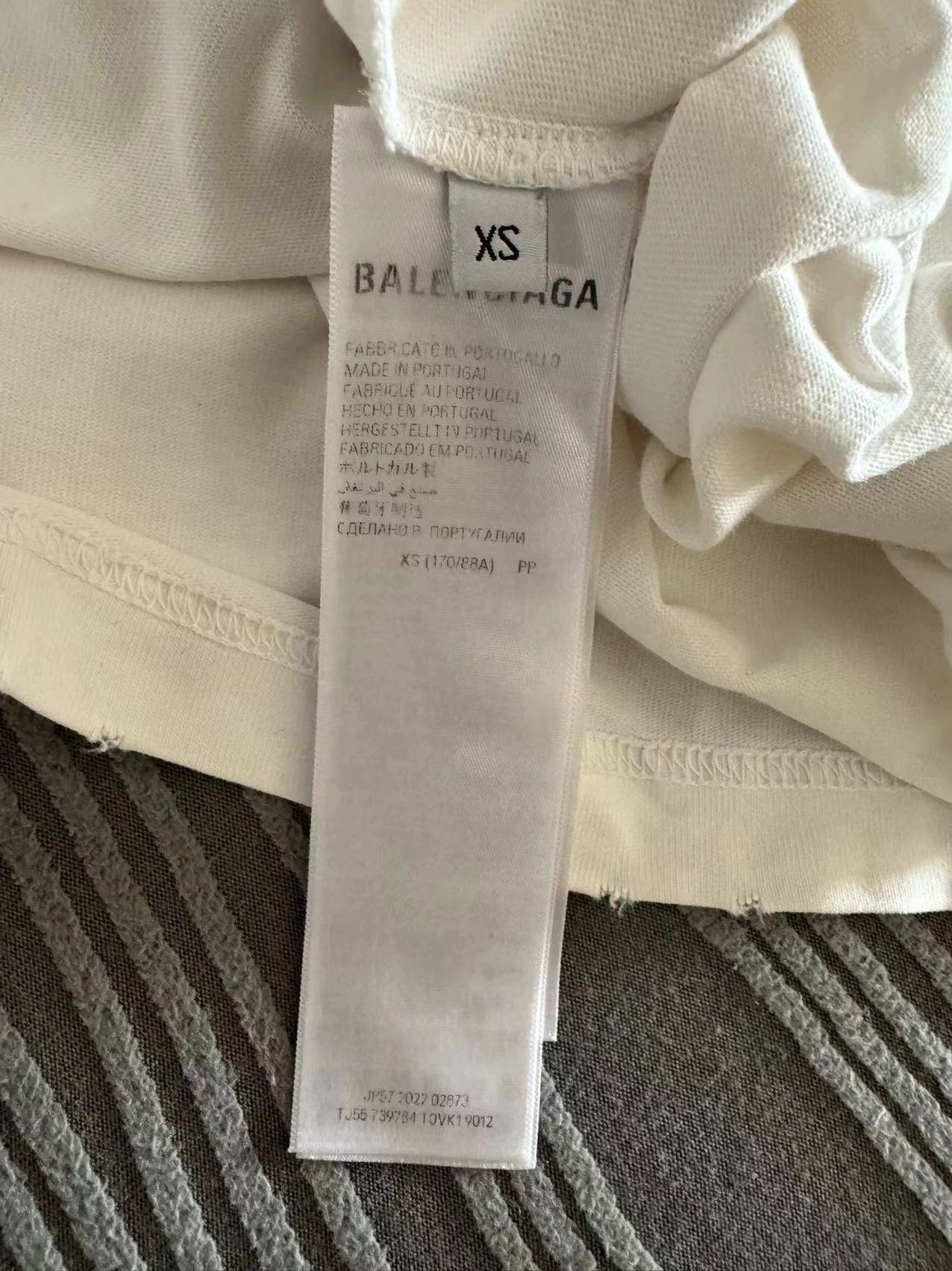 Balenciaga Balenciaga Authentic Short Sleeve Tee Size US XS / EU 42 / 0 - 3 Thumbnail