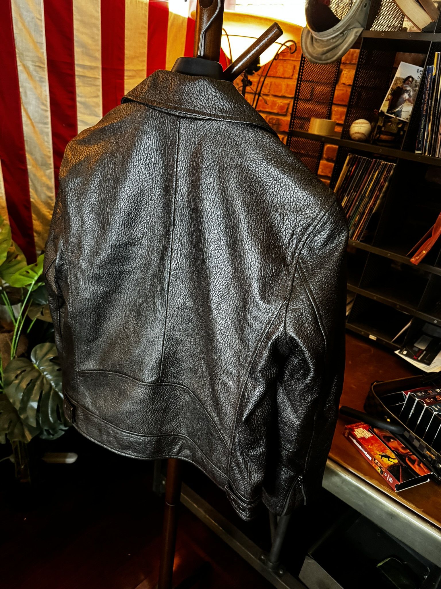 John Varvatos JOHN VARVATOS 25th YEAR Silver Foil Leather Moto Jacket sz48 Size US M / EU 48-50 / 2 - 11 Thumbnail
