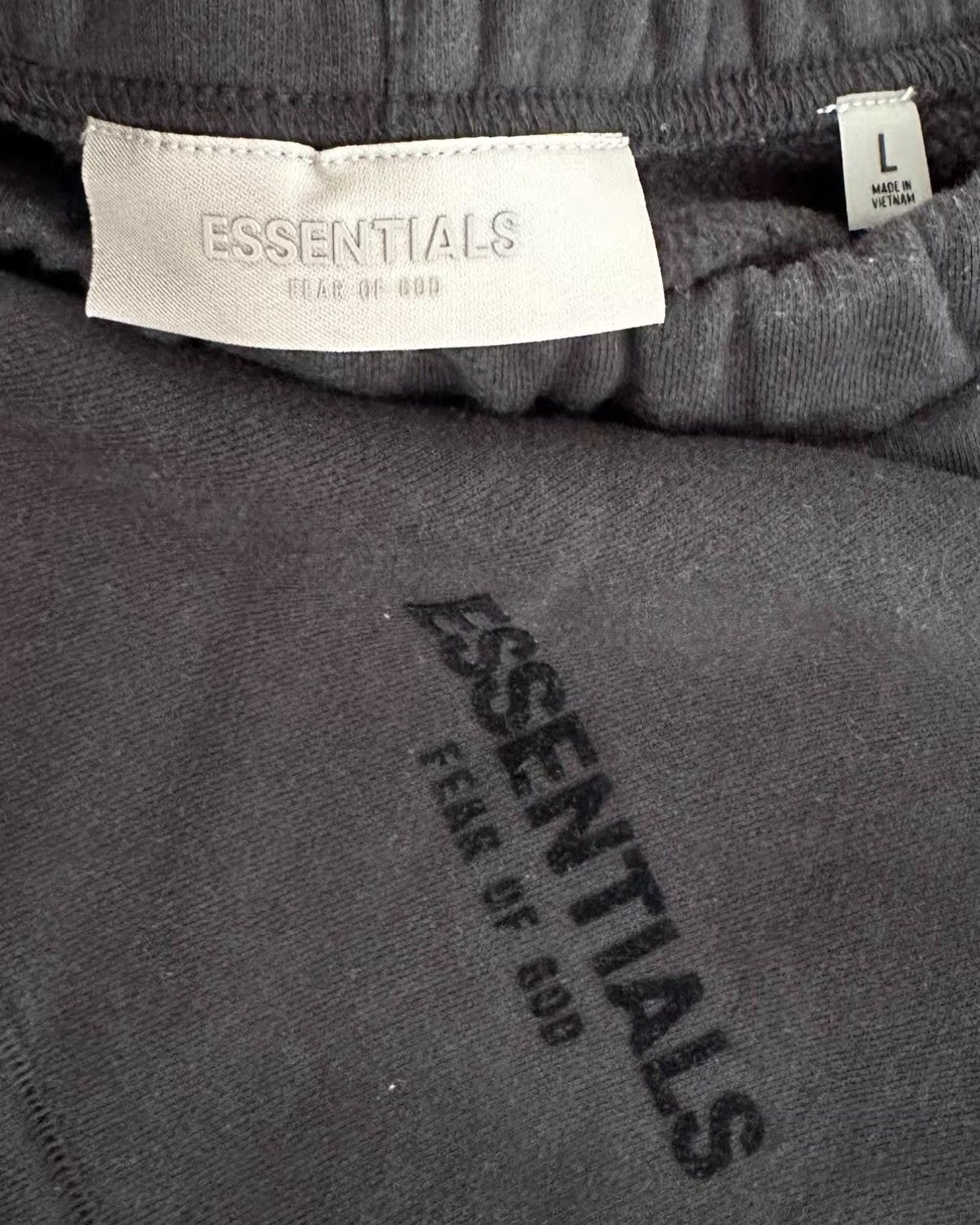 Fear of God Fear of God FOG Essentials Drawstring loose shorts Size US 36 / EU 52 - 3 Thumbnail
