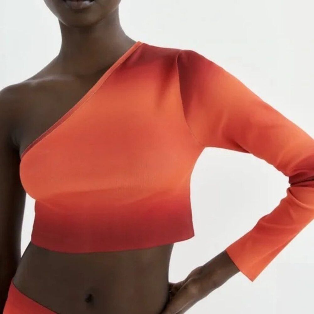 Zara NWT New Zara Asymmetrical Orange Ombre Knit Top Size M Size M / US 6-8 / IT 42-44 - 1 Thumbnail