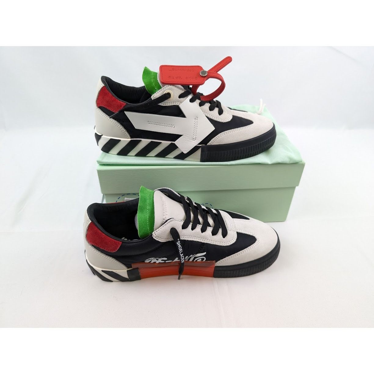 Off-White o1rshd1 Floating Arrow Low-Top Sneakers in Off White Size US 8 / EU 41 - 20 Thumbnail