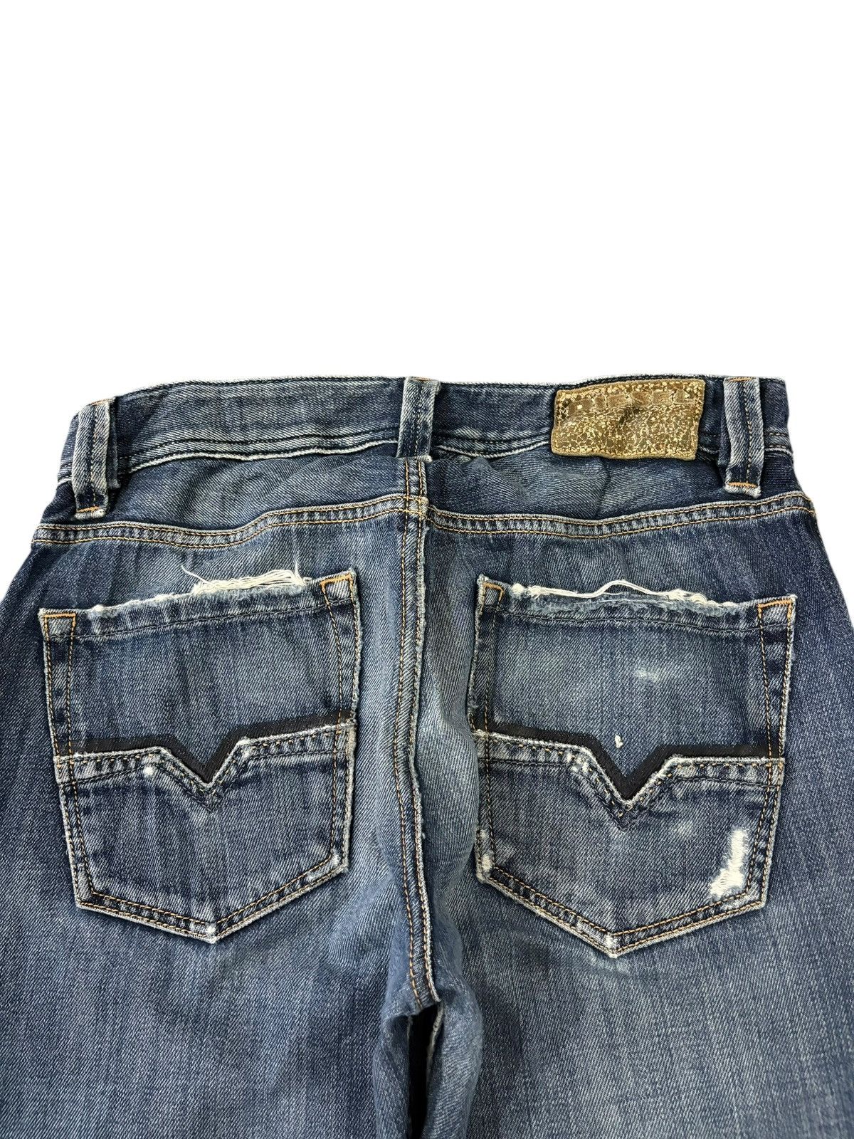 Diesel Vintage Diesel Larkee Blue Wash Distress Loose Jeans Size US 30 / EU 46 - 4 Thumbnail