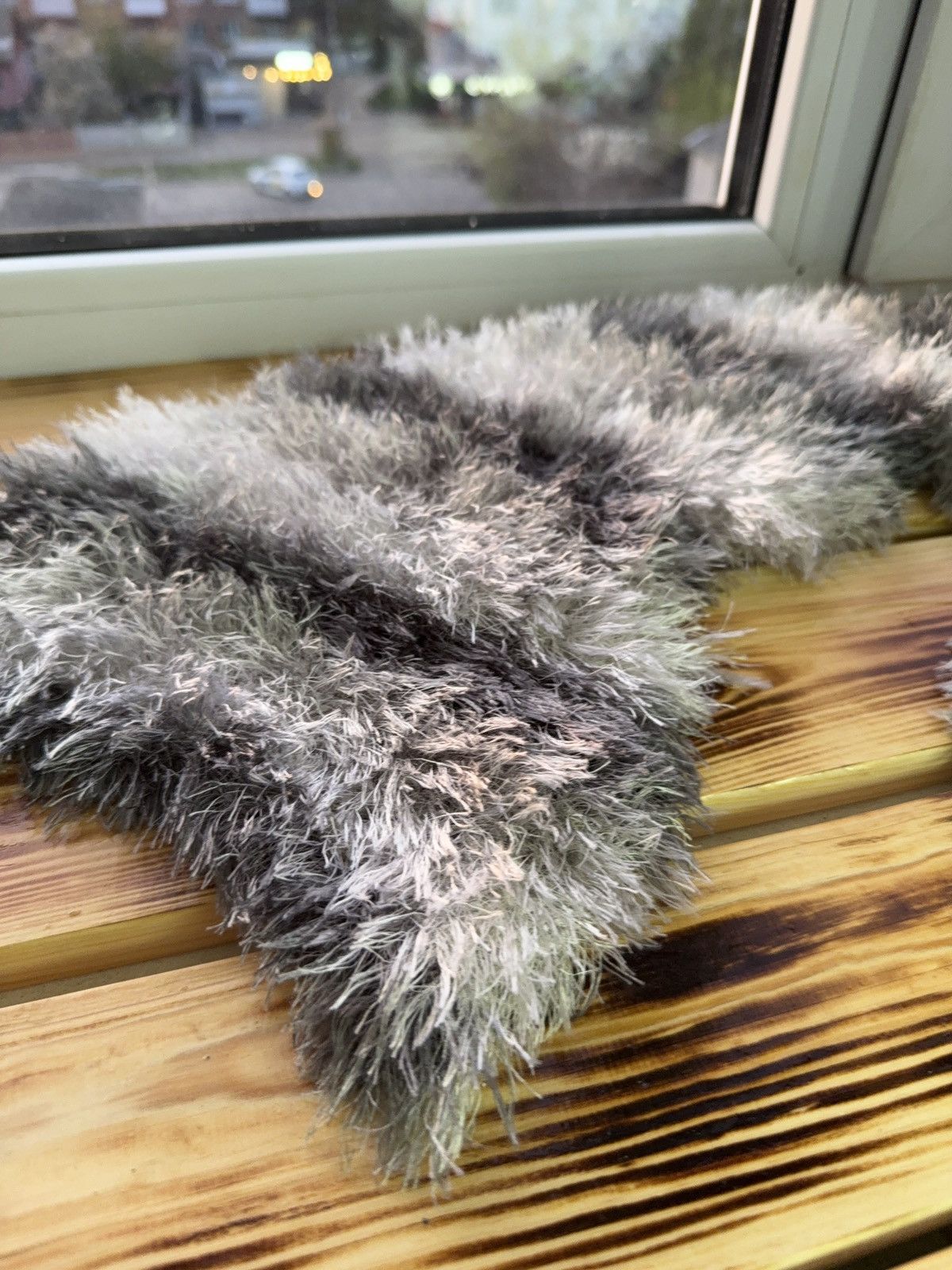Japanese Brand 00s Archive Japanese Y2K Punk Rock Fuzzy Shaggy Scarf Kawaii Size ONE SIZE - 2 Thumbnail