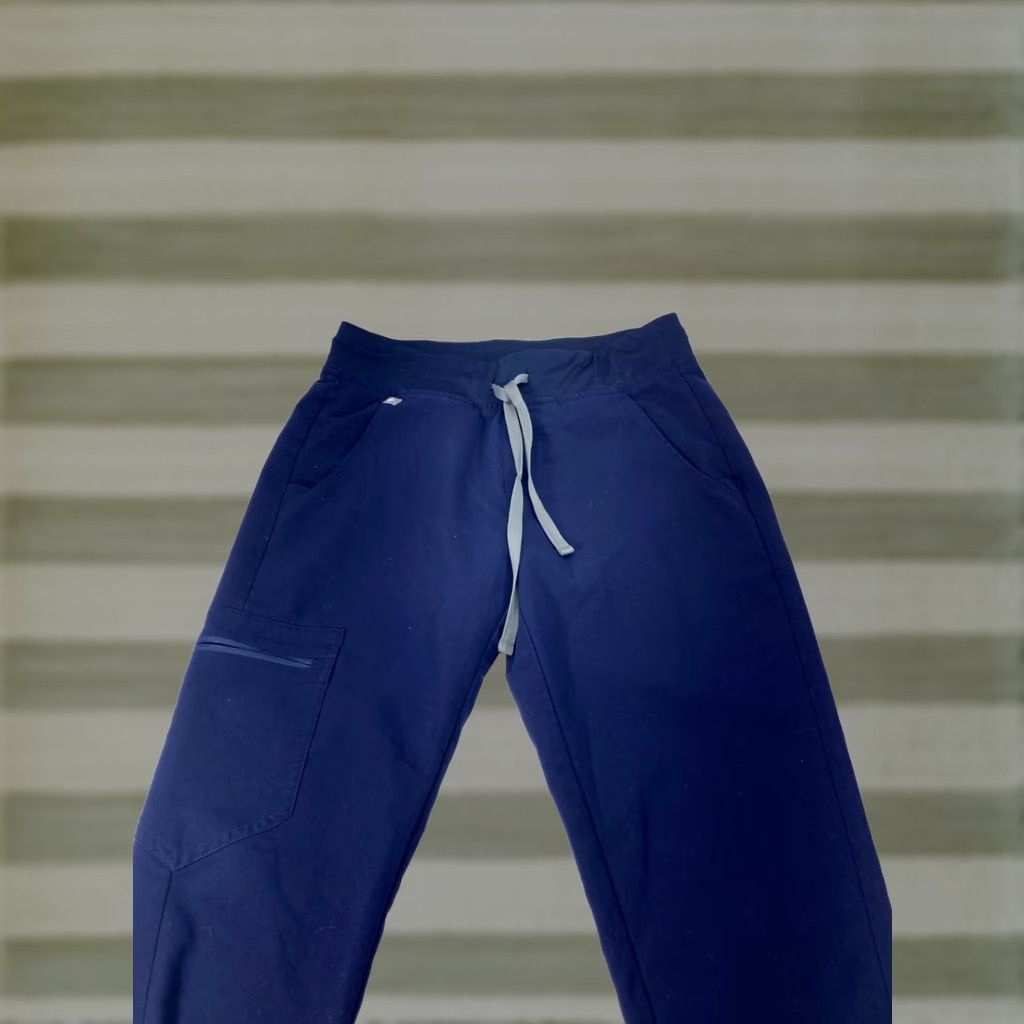 Vintage FIGS Scrub Jogger Pants Womens XS Navy Blue Stretch Elastic Waist Straight Leg Size 26" / US 2 / IT 38 - 1 Thumbnail