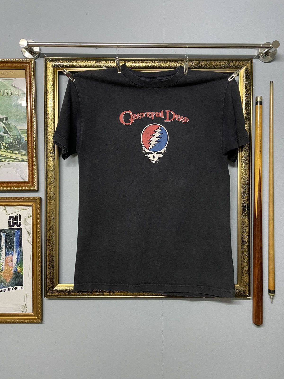 Vintage Vintage Original Grateful Dead Skull Sunfaded Music Tshirt Size US M / EU 48-50 / 2 - 1 Thumbnail