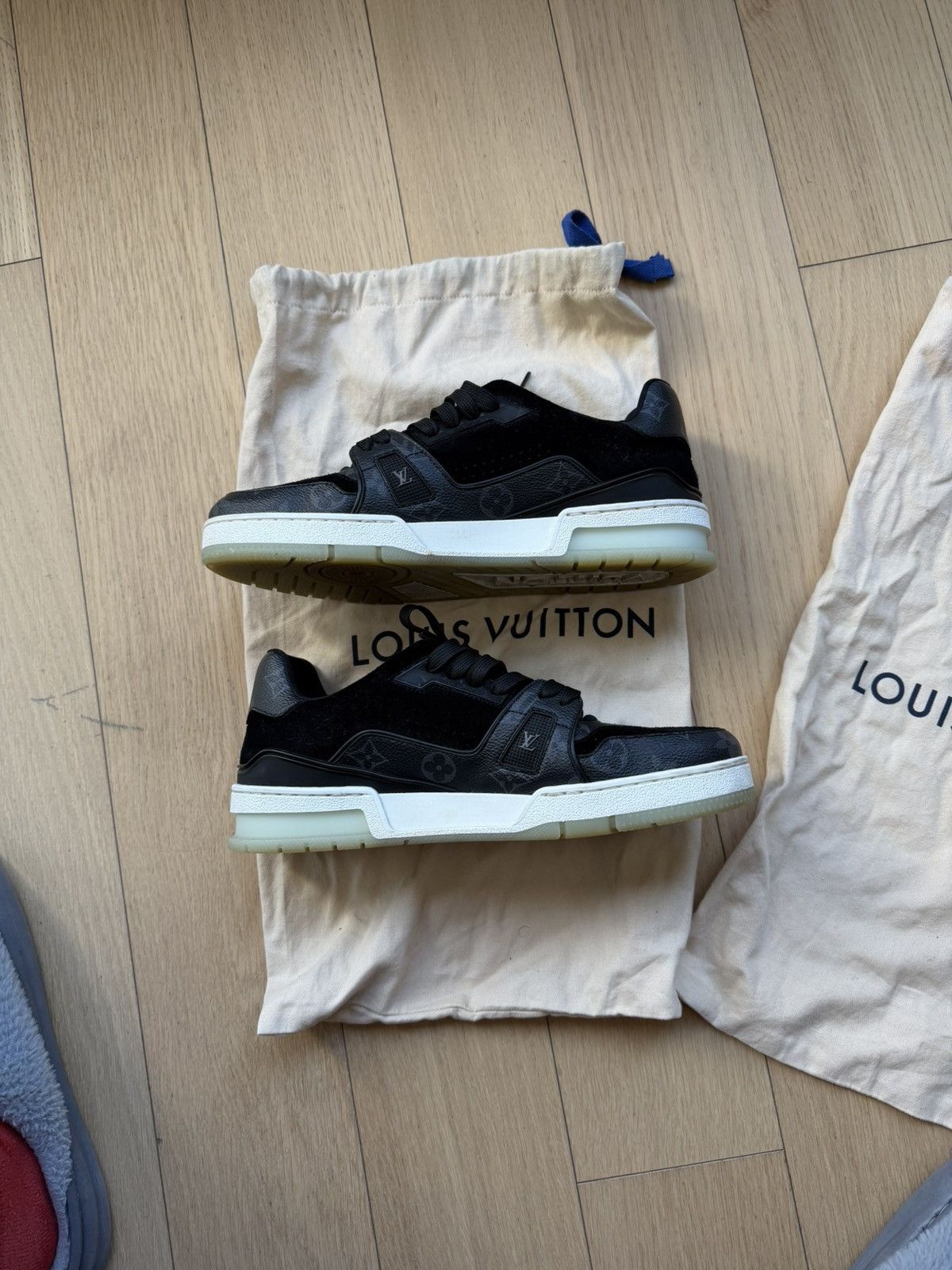 Louis Vuitton LV Trainers size 7.5UK US mens 8.5 Size US 8.5 / EU 41-42 - 2 Thumbnail