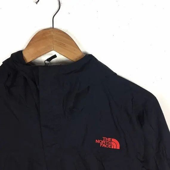 The North Face Vtg THE NORTH FACE Outfitters Jacket Hoodie Windbreaker Size M / US 6-8 / IT 42-44 - 5 Thumbnail