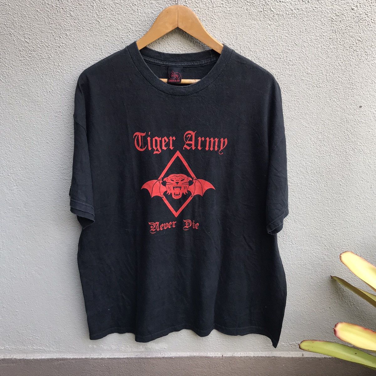 Band Tees Vintage TIGER ARMY band tee punk rock Size US XL / EU 56 / 4 - 1 Thumbnail