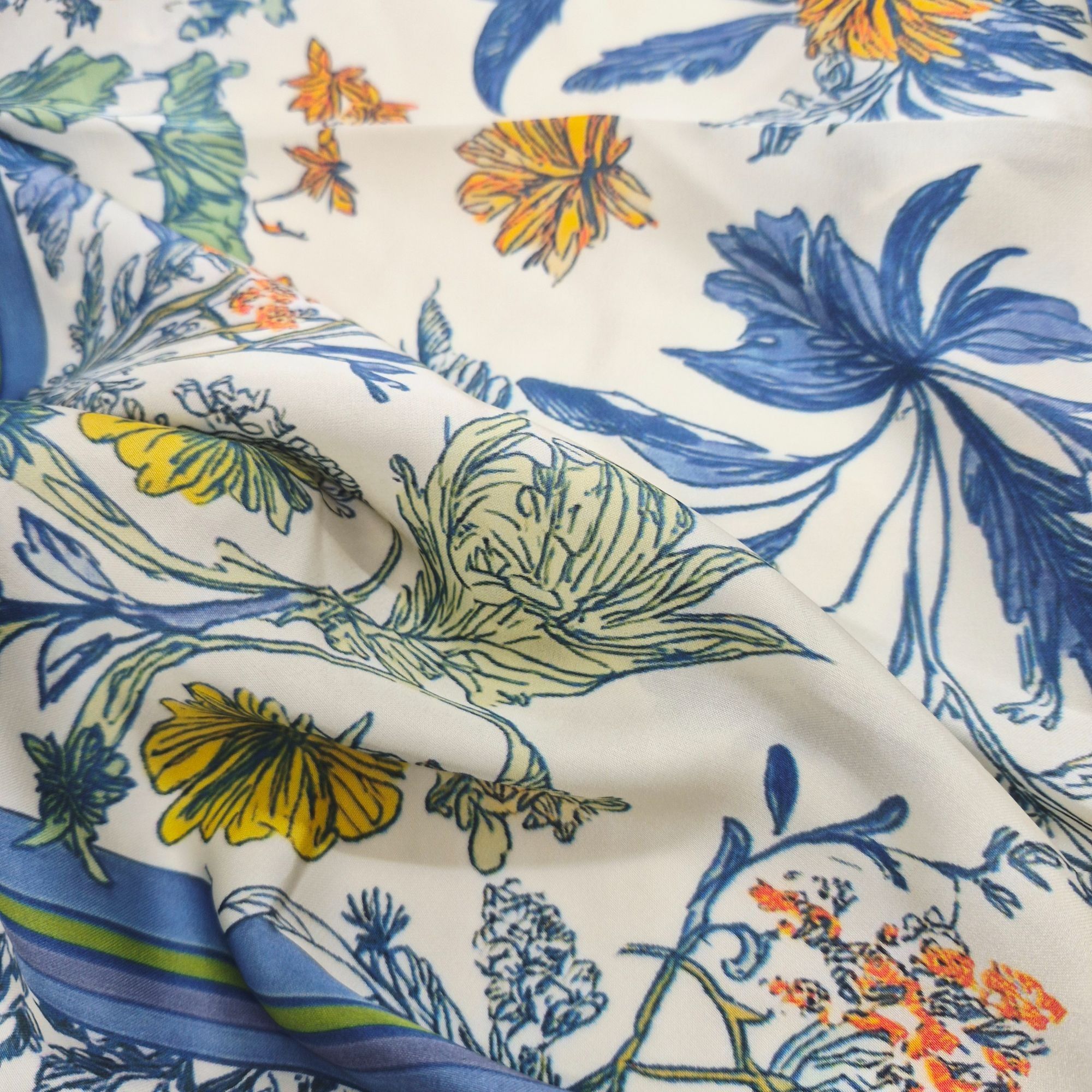 Other New Flowers Elegant Bandana Square Scarf Vintage BLUE Beige Size ONE SIZE - 3 Thumbnail