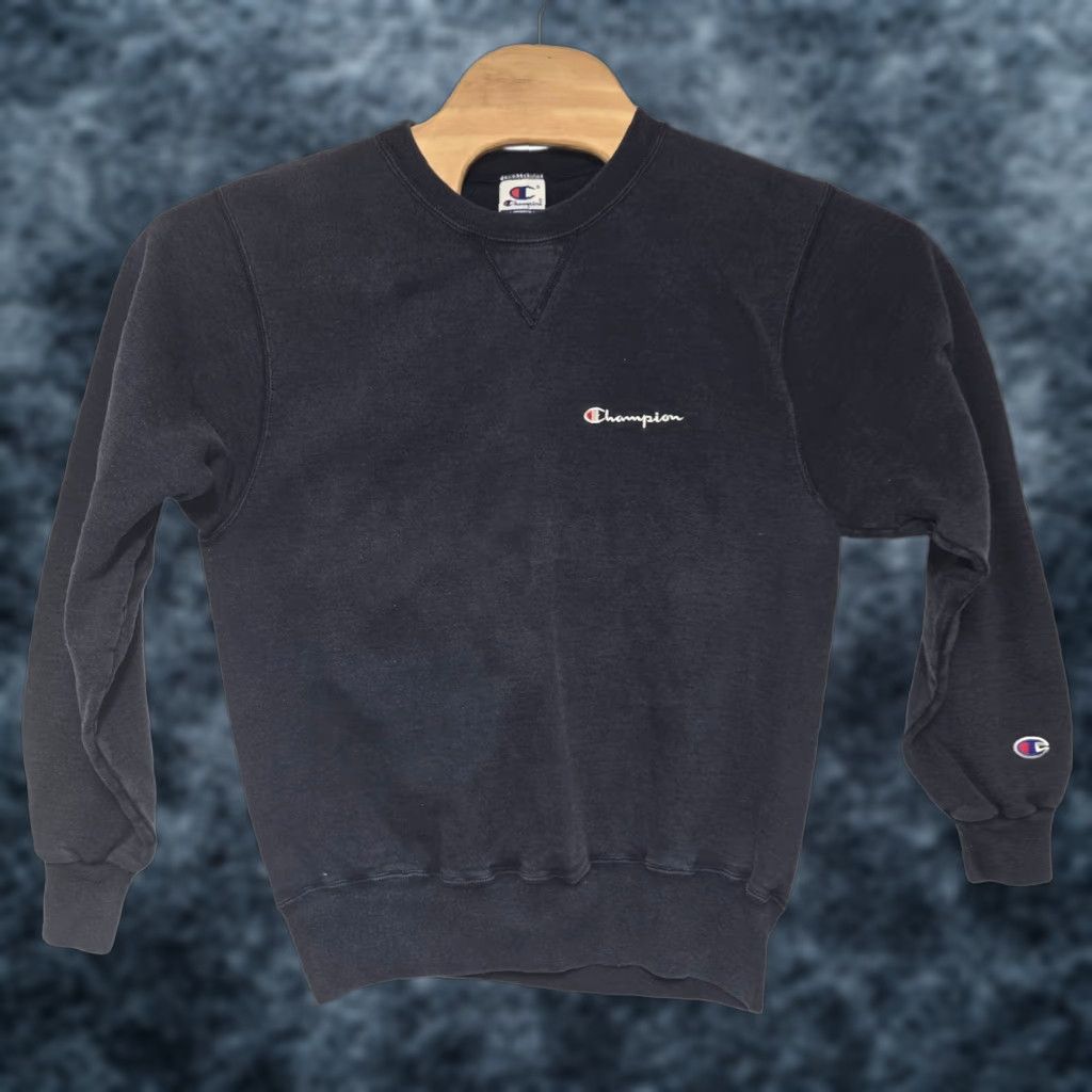 Champion VINTAGE Champion Sweatshirt Navy Blue Men’s Size Medium Blank 90's Y2k Size US M / EU 48-50 / 2 - 1 Thumbnail