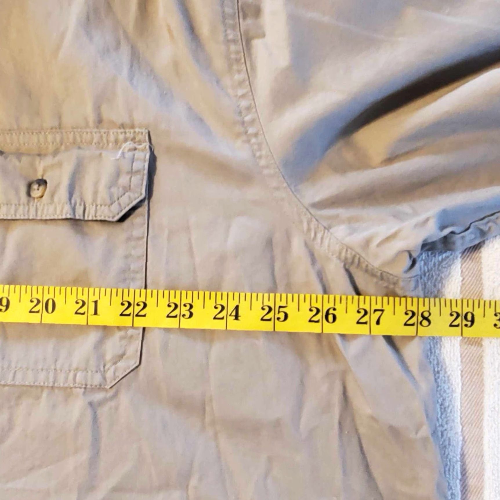 Wrangler VINTAGE Wrangler Men's Button-Up Short Sleeve Work Wear 2XL Beige Cotton Blend Logo Pockets Collared Spread Casual All Seasons Mens Size US 39 - 4 Thumbnail