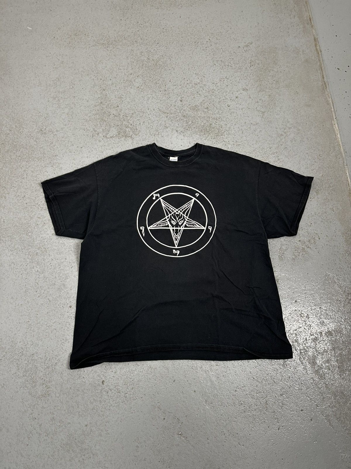 00s Occult Pentagram Sigil of Baphomet T-Shirt