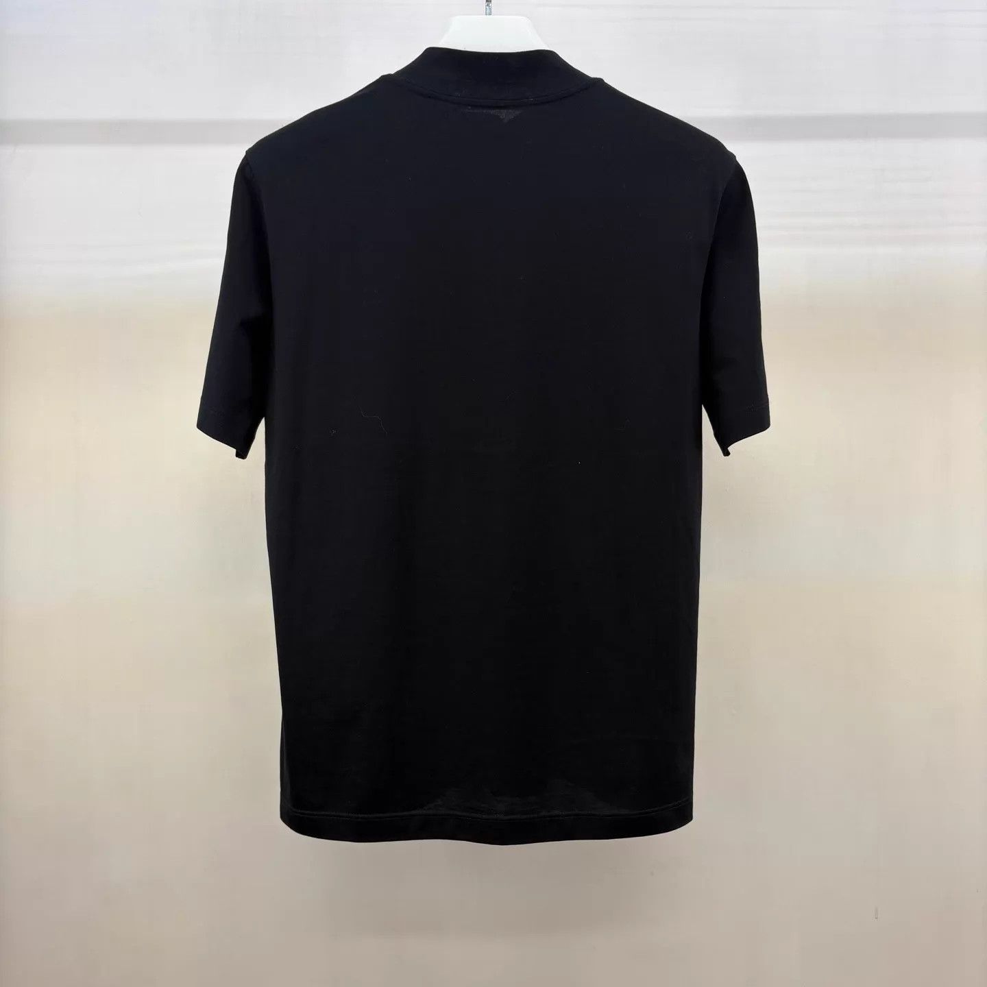 Louis Vuitton LV half-neck short-sleeve black T-shirt L Size US L / EU 52-54 / 3 - 2 Thumbnail