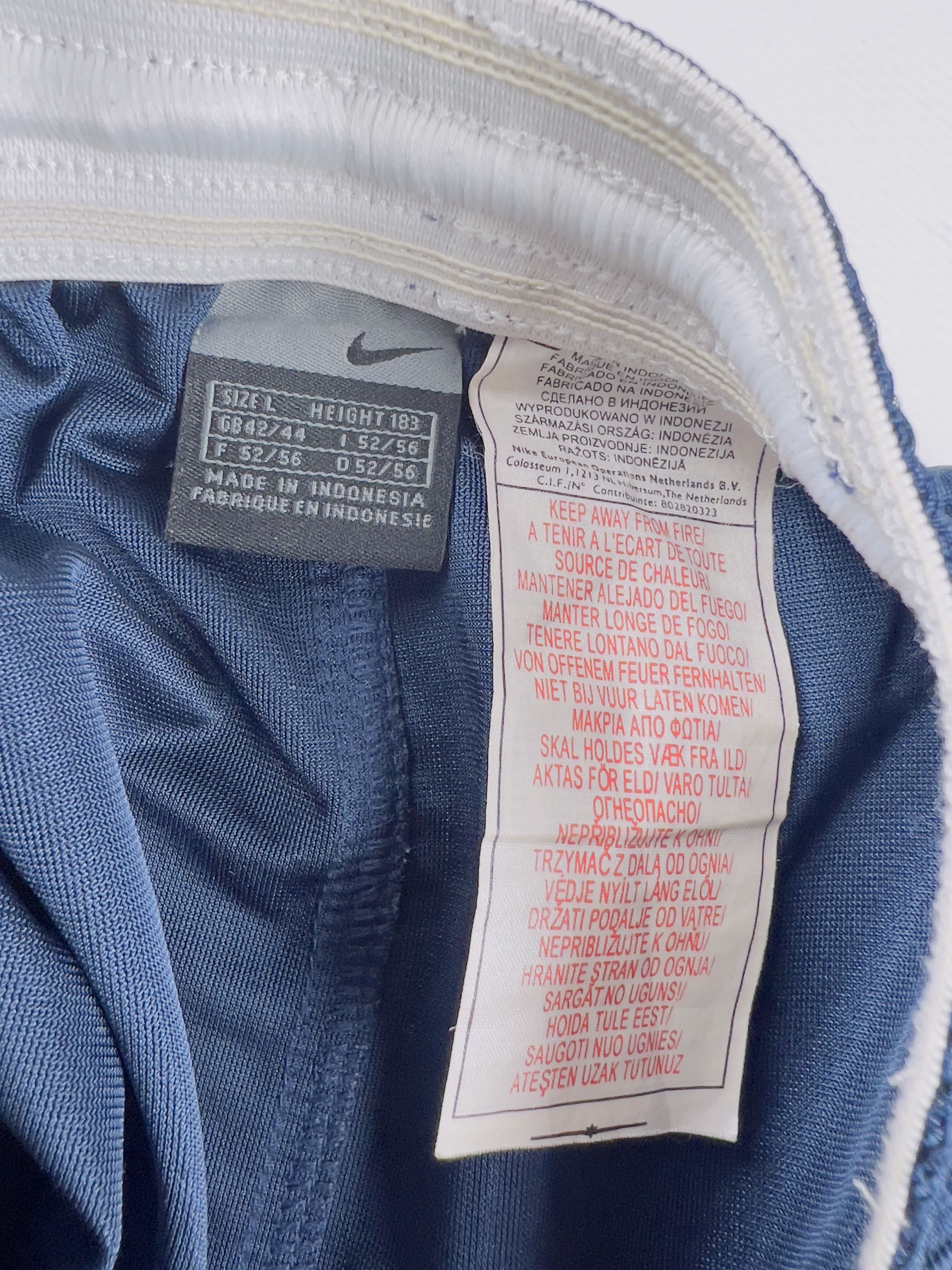 Nike × Vintage Vintage Nike Shorts Size US 36 / EU 52 - 4 Thumbnail