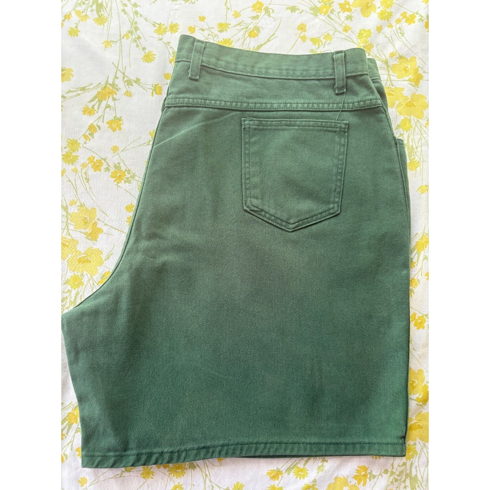 Vintage Vintage Green Denim Womans Plus Size Shorts 26W Size 42" / US 20 - 1 Thumbnail
