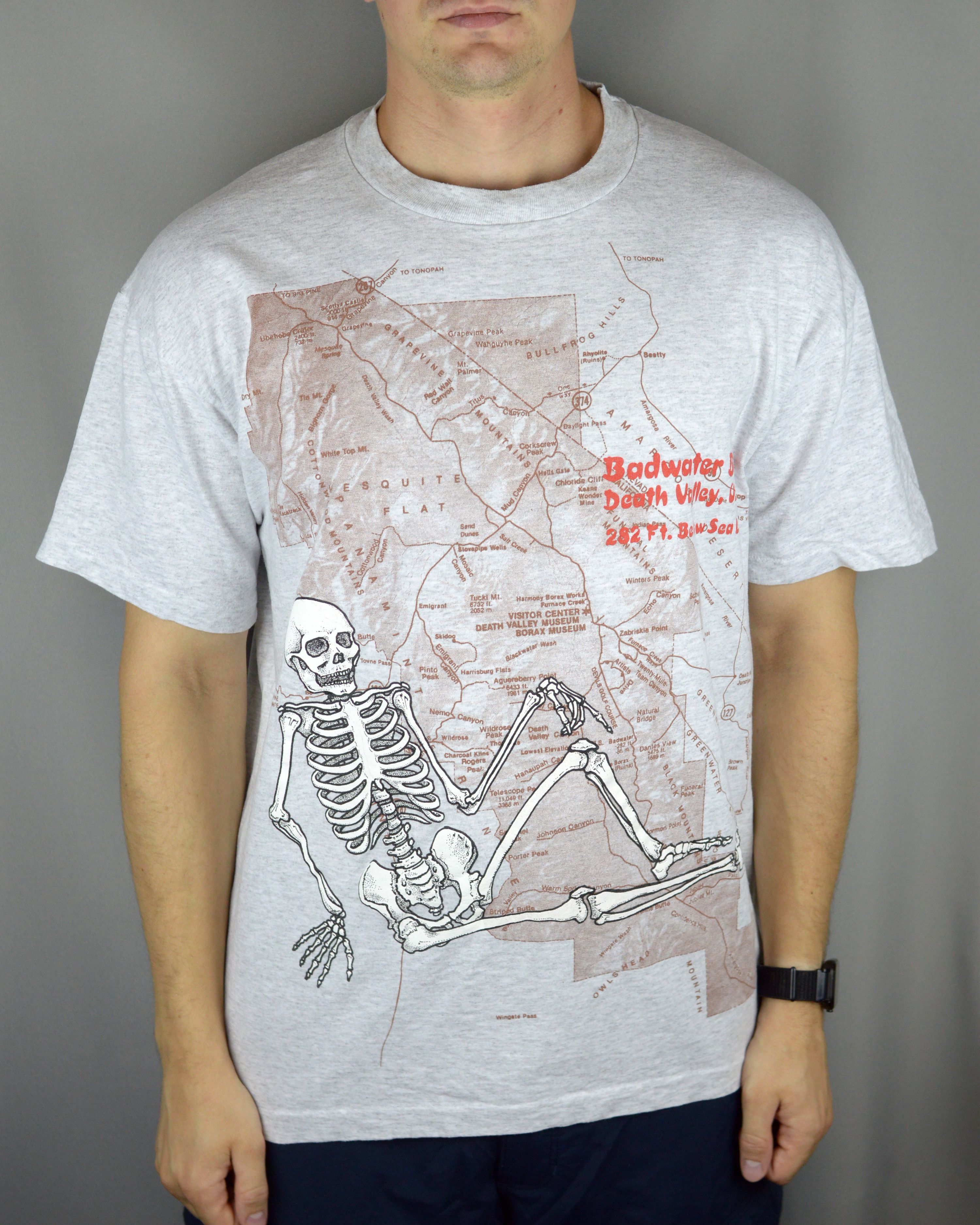 Vintage Vintage Badwater Basin Death Walley 90s t shirt Size US XL / EU 56 / 4 - 1 Thumbnail