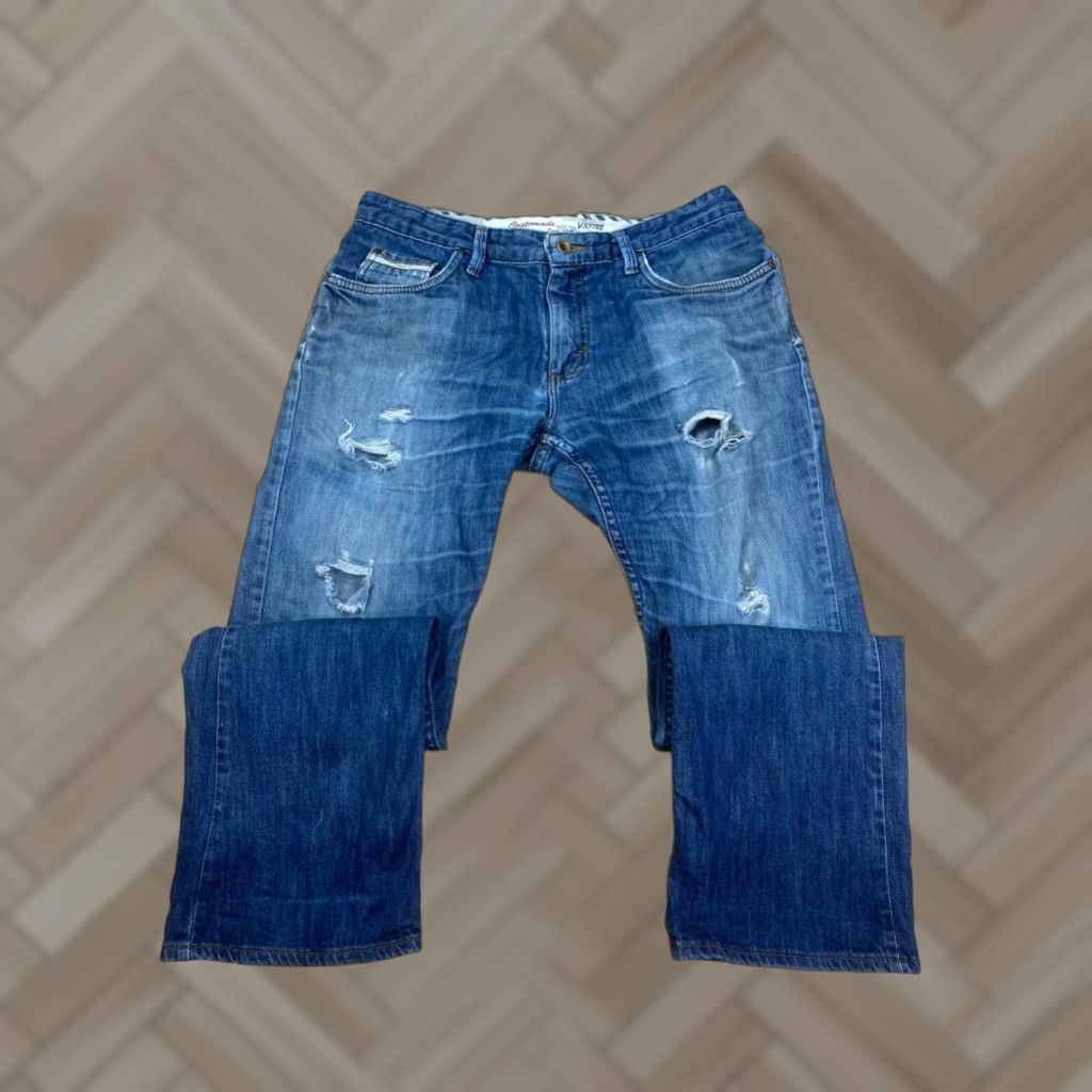 Vans Vans Jeans Mens 32x29 Blue Distressed 80s 90s Grunge Skateboard Casual Straight Jeans Distressed #8282 Size US 32 / EU 48 - 1 Thumbnail