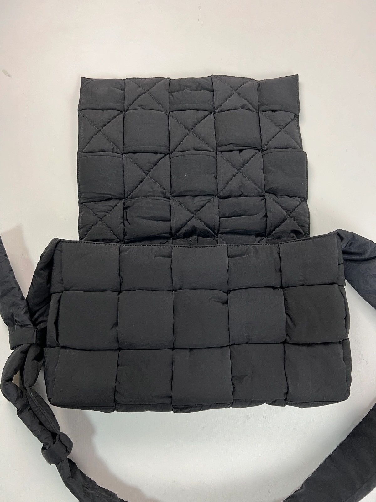 Bottega Veneta BOTTEGA VENETA MAXI PADDED TECH CASSETTE NYLON BAG Size ONE SIZE - 4 Thumbnail
