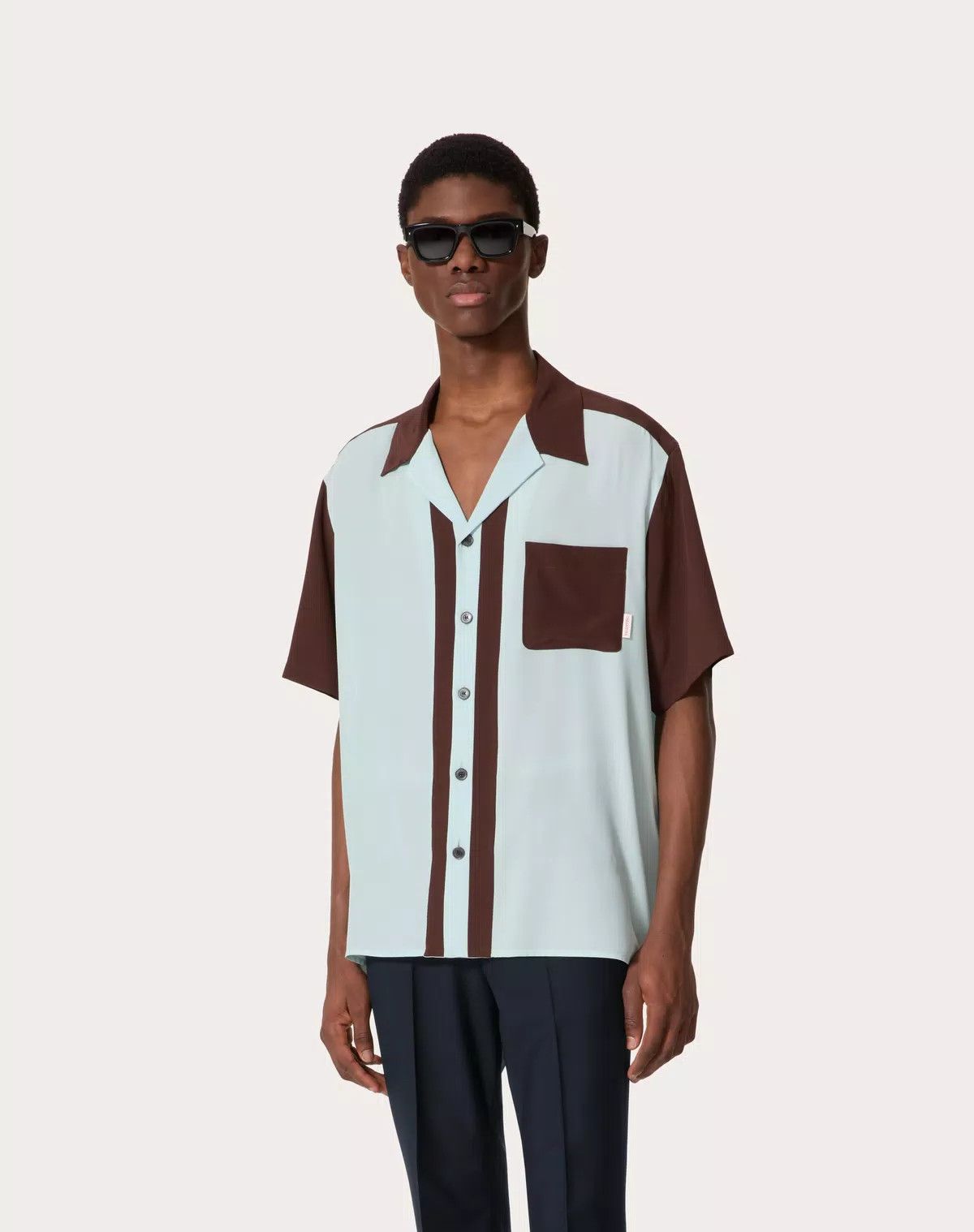 Valentino oc11z0725 Silk Bowling Shirt in White/Olive Green Size US M / EU 48-50 / 2 - 4 Thumbnail