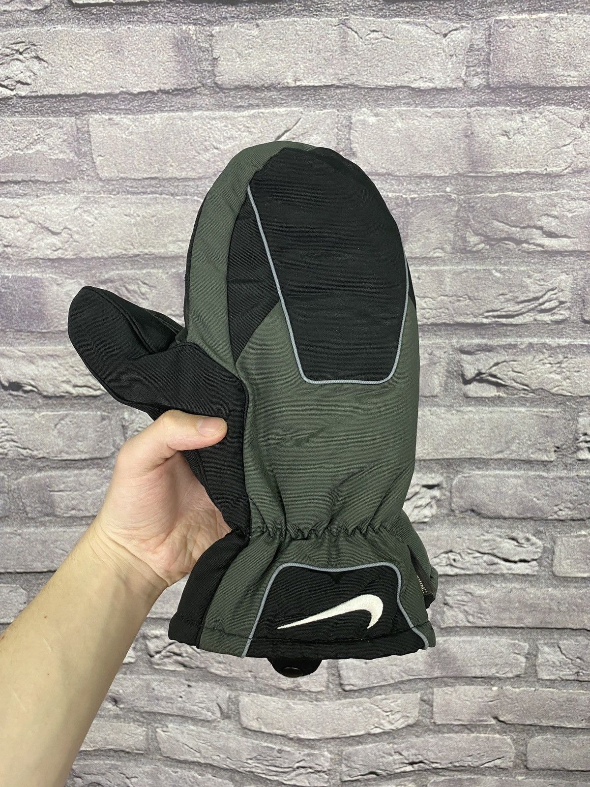 Vintage Vintage very rare gloves Nike acg swoosh y2k original Size ONE SIZE - 4 Thumbnail