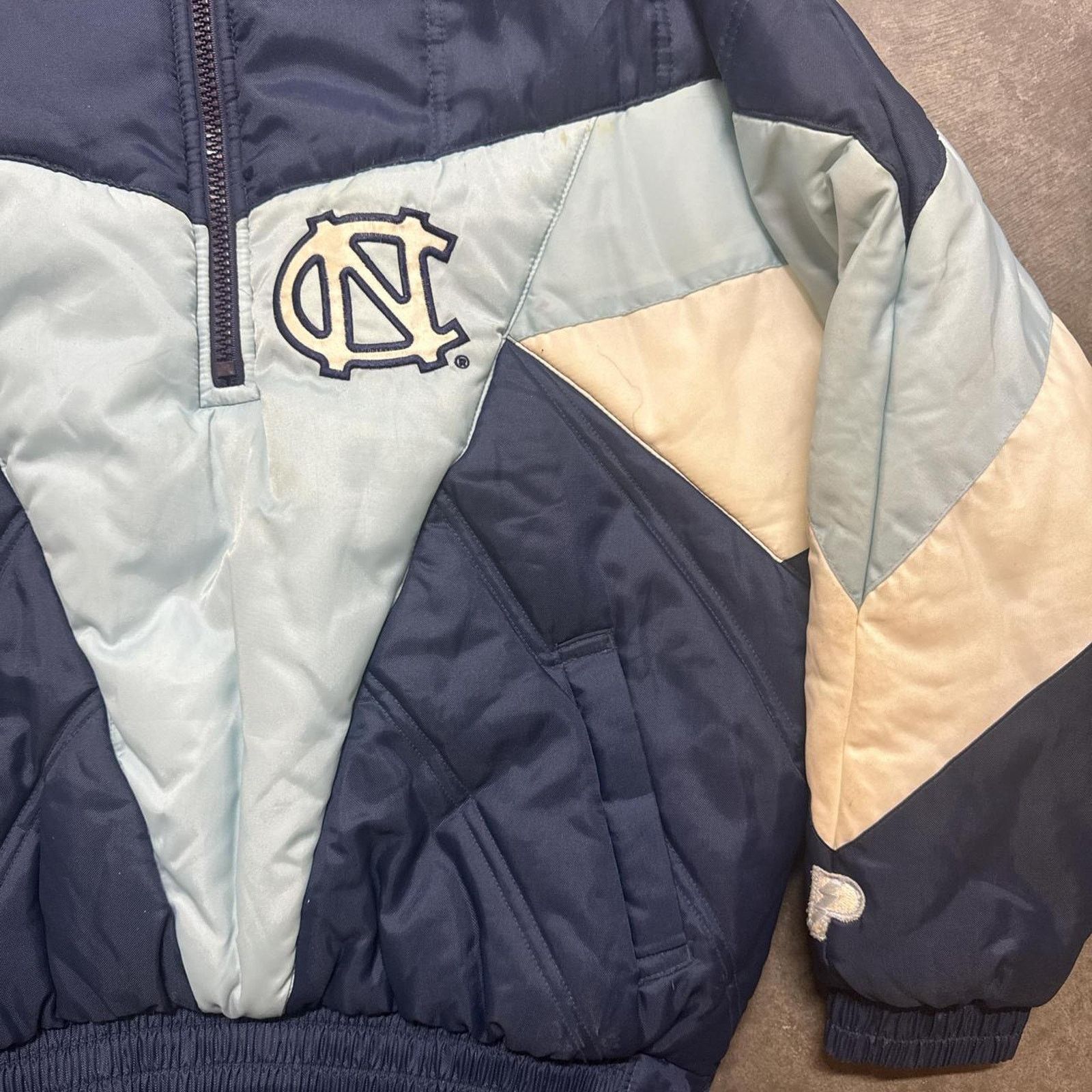 Vintage Vintage 90s Pro Player NorthCarolina Tarheels Puffer Jacket Size M / US 6-8 / IT 42-44 - 5 Thumbnail