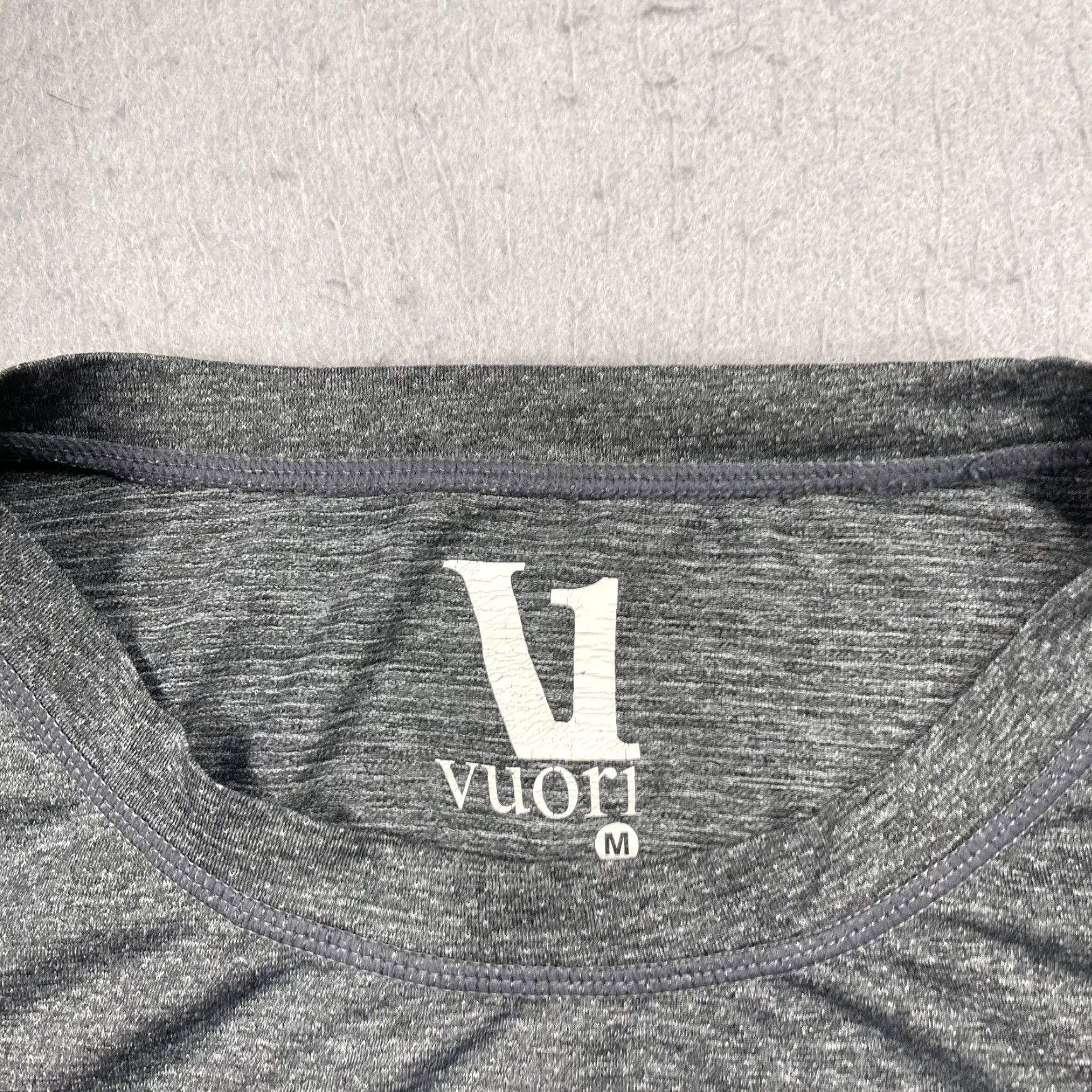 Vuori Vuori Shirt Mens M Gray Tradewind Performance Tee Pocket Gym Workout Lift Size US M / EU 48-50 / 2 - 3 Thumbnail