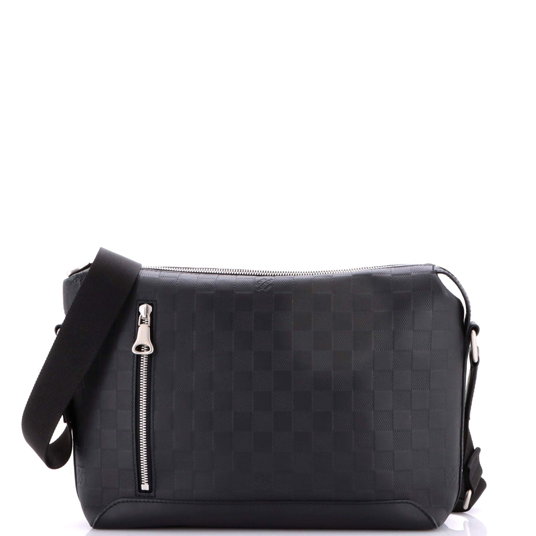 Louis Vuitton Discovery Messenger Bag Size ONE SIZE - 1 Thumbnail