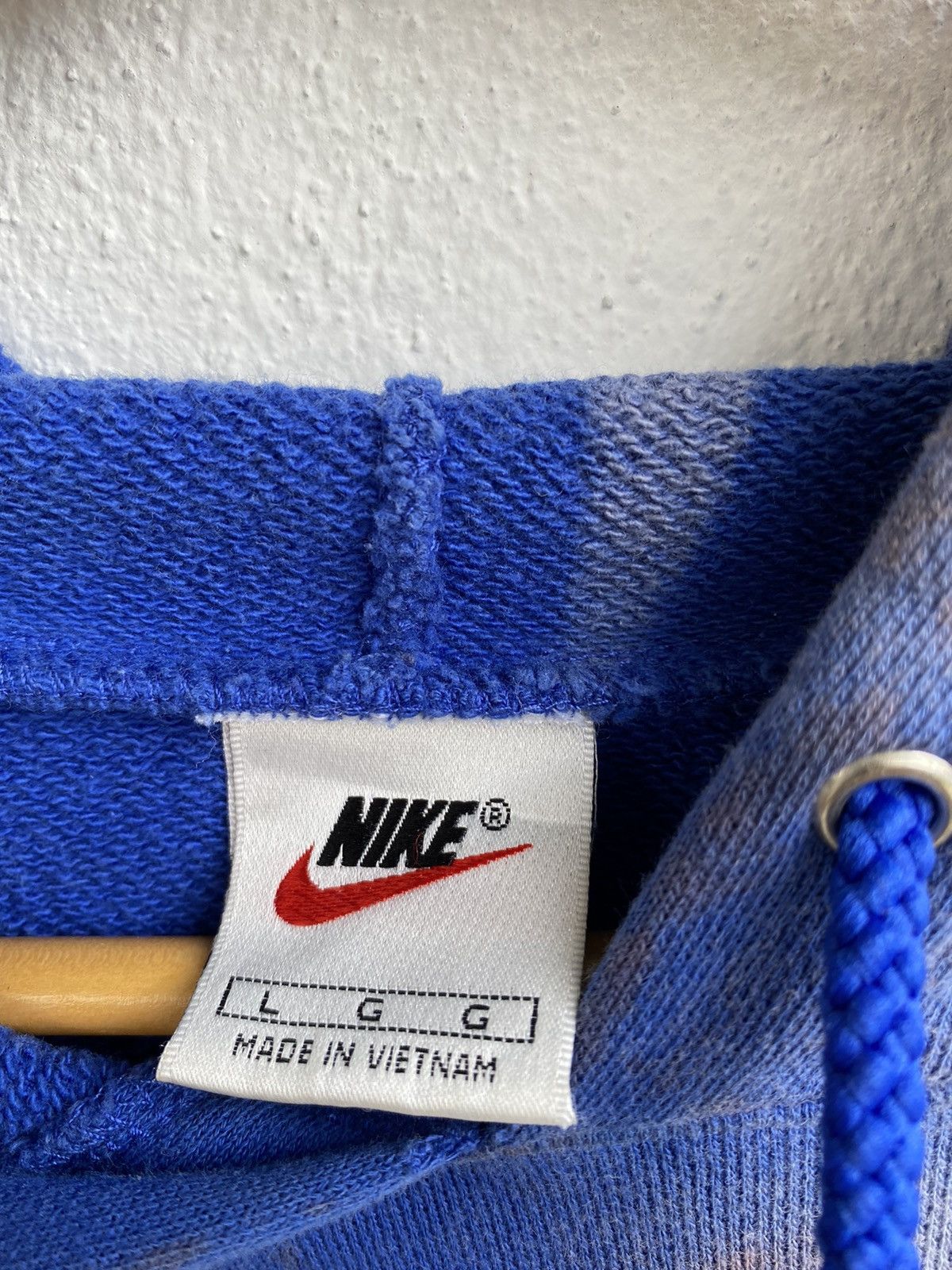 Nike × Vintage Vintage Nike Embroidered logo tie dye hoodie sweatshirt Size US L / EU 52-54 / 3 - 5 Thumbnail