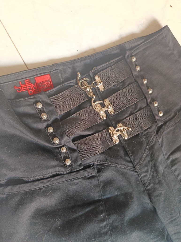 Marithe + Francois Girbaud Marithé + François Girbaud Corset Waist Lace-Up Black Pants Size US 30 / EU 46 - 2 Thumbnail