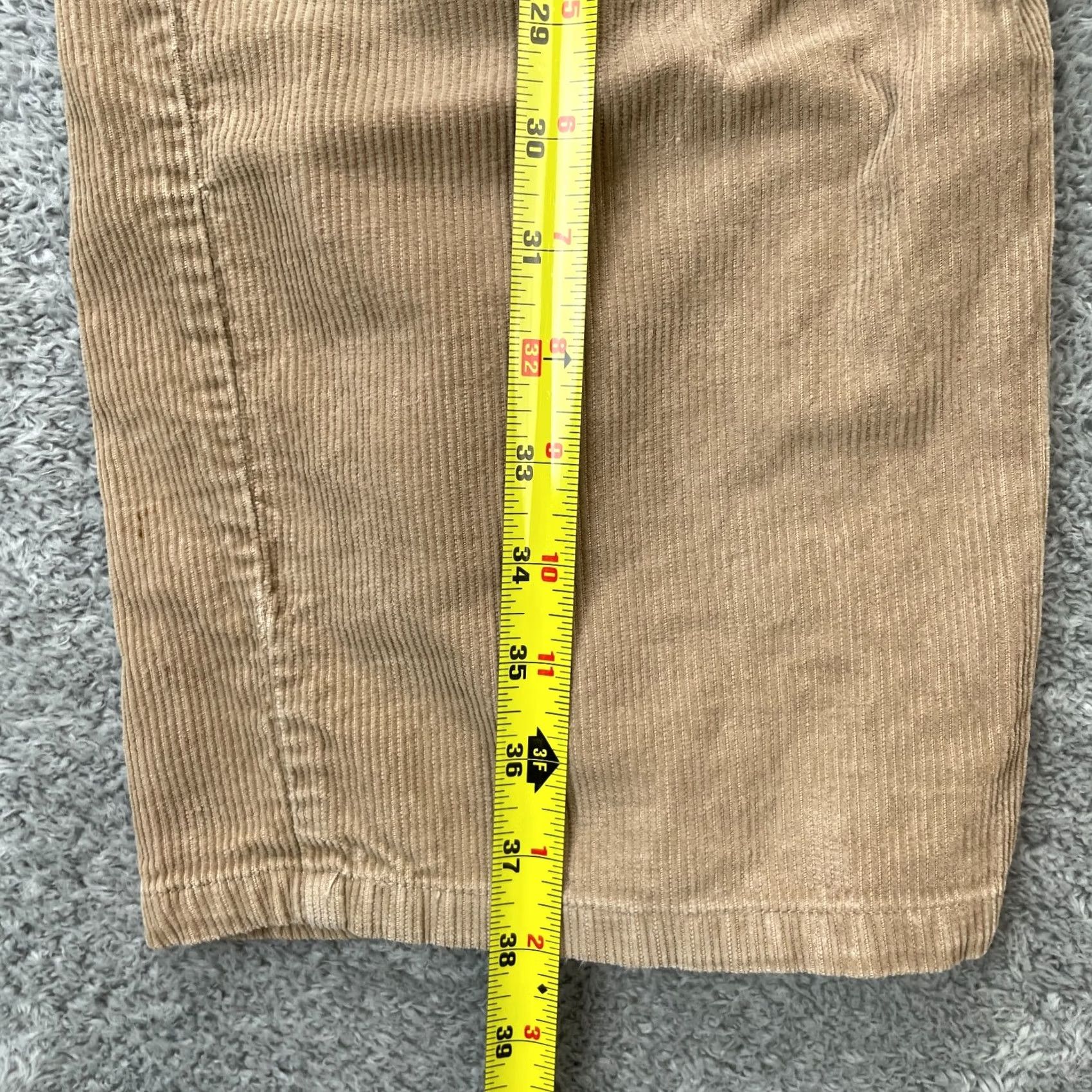 Wrangler VINTAGE Wrangler Pants Womens 18 Brown Corduroy Bootcut Straight Leg Western Jeans Pants Women Brown Corduroy 18 Wrangler Size 40" / US 18 - 6 Thumbnail