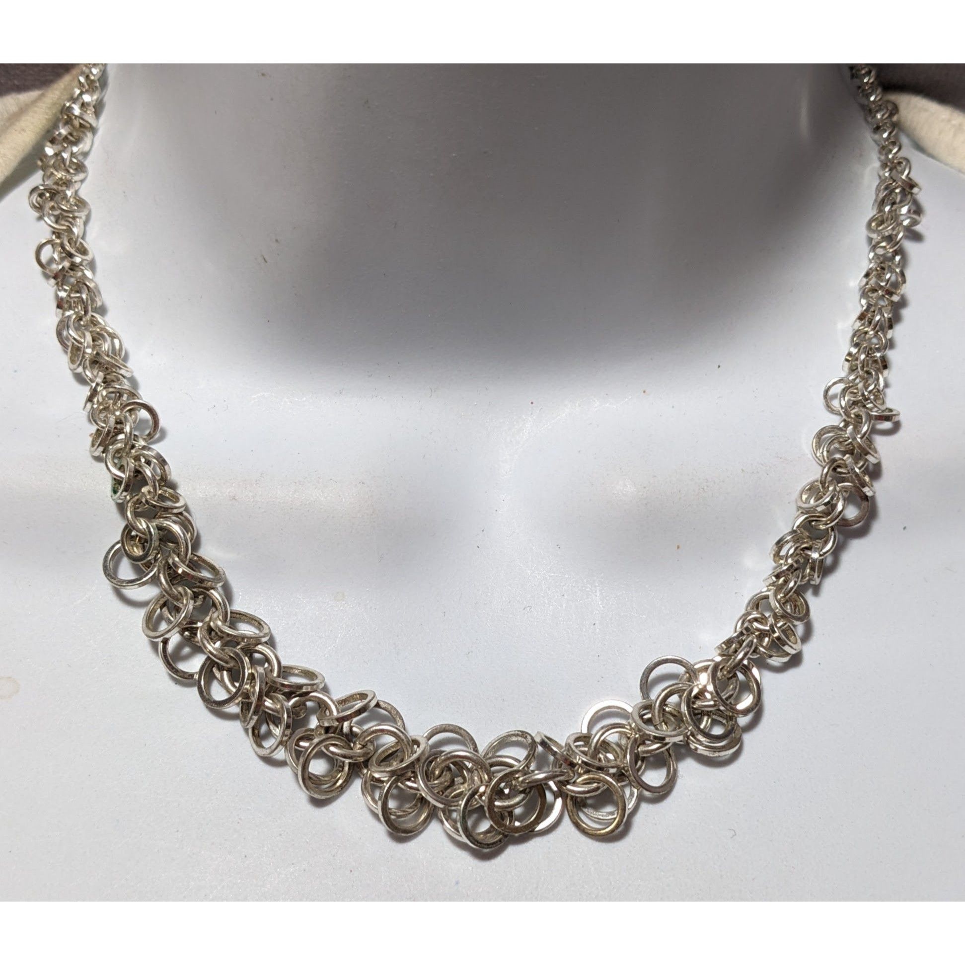 Other Vintage Avon Silver Ring Cluster Necklace Size ONE SIZE - 5 Thumbnail