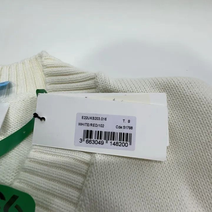 AMI Amiparis SS22 V-Neck Sweater with Heart Design -2507 Size US S / EU 44-46 / 1 - 4 Thumbnail
