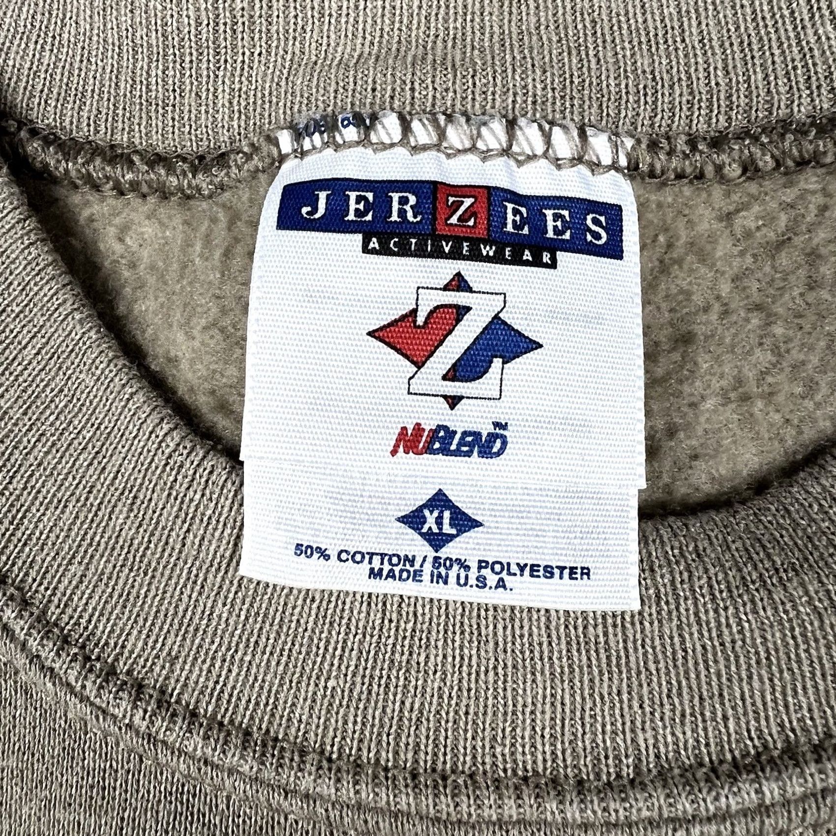 Jerzees VINTAGE Jerzees Christmas Snowman Patched Crewneck Sweatshirt XL Beige Unisex Adults 90s Pullover Crewneck Size US XL / EU 56 / 4 - 2 Thumbnail