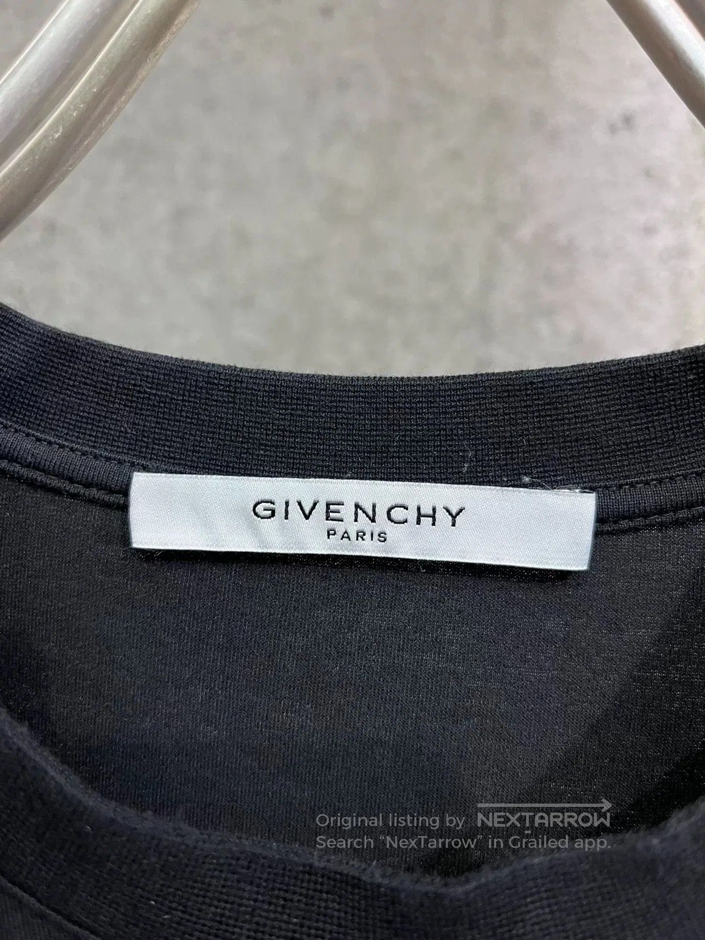 Givenchy Givenchy Logo Short-Sleeve Tee Size L. Size US L / EU 52-54 / 3 - 3 Thumbnail