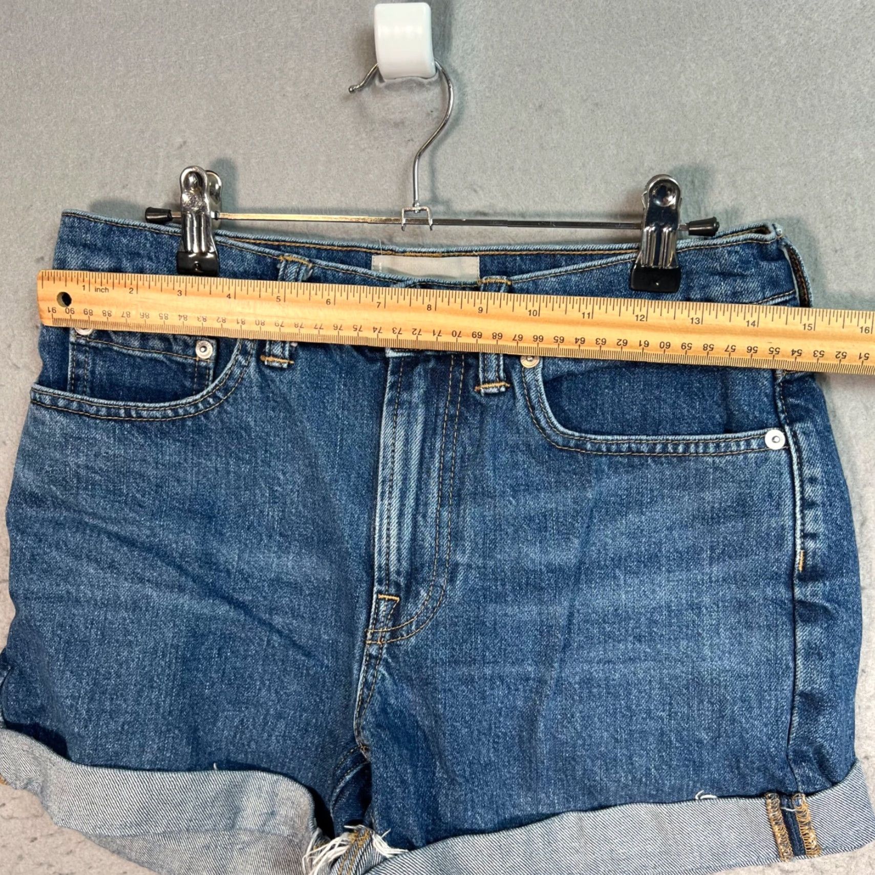 Everlane Everlane Denim Jeans Shorts Blue Medium Wash 27 Womens Casual 5-Pocket Cut-Off Denim Shorts Size 27" / US 4 / IT 40 - 5 Thumbnail