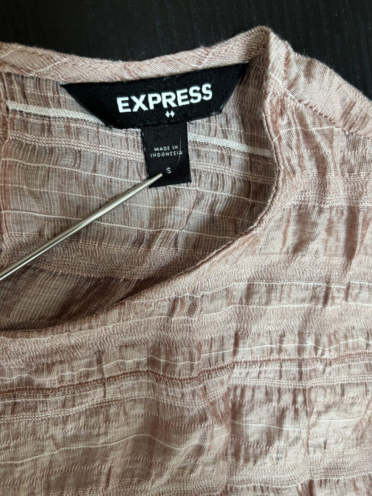 Express Express Light Pink Puff Sleeve Textured Blouse Size small Size S / US 4 / IT 40 - 8 Thumbnail