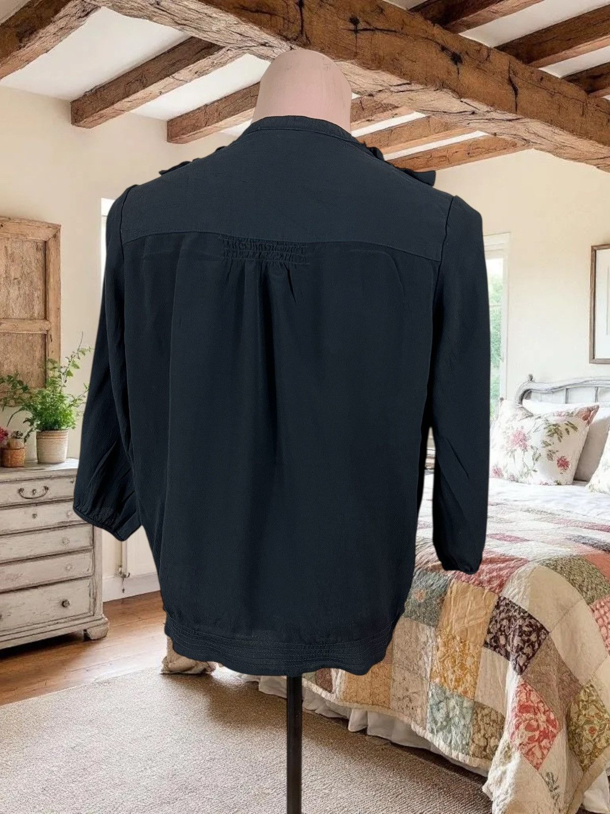 Guess Guess black blouse size S 100% Rayon Size S / US 4 / IT 40 - 3 Thumbnail