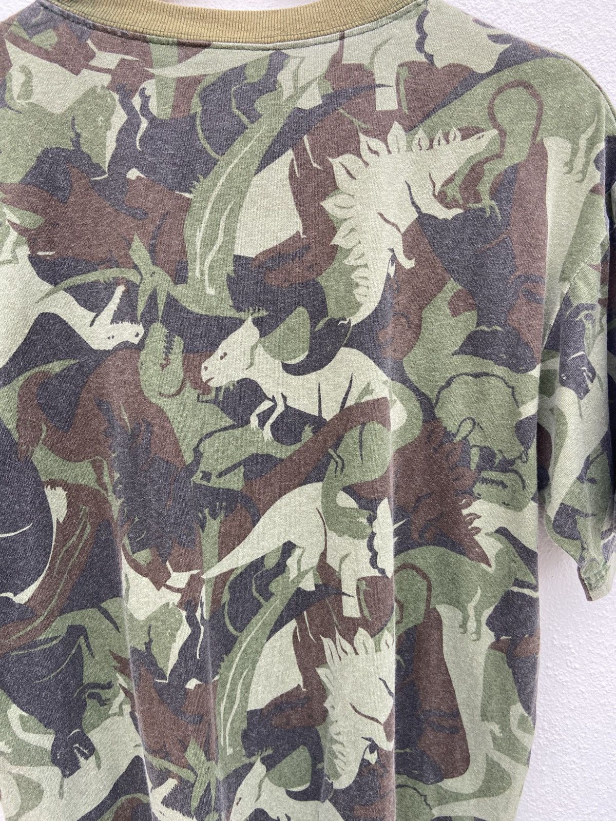 Universal Studios 🔥 Vintage Jurassic Park t shirt full print movie tees Size US M / EU 48-50 / 2 - 6 Thumbnail