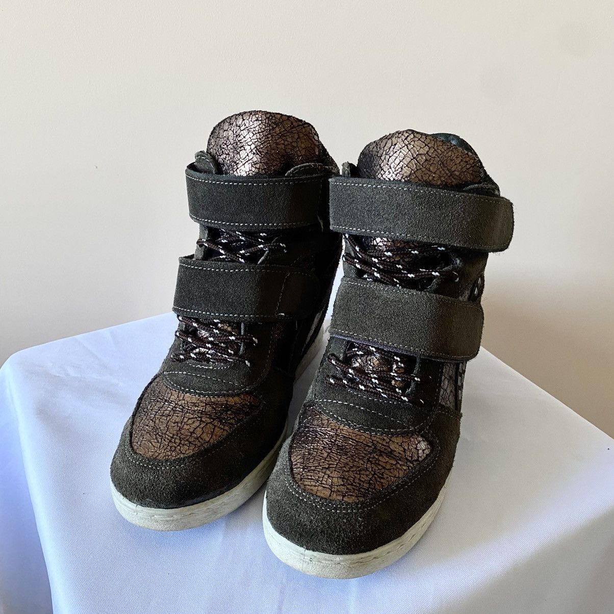 Isabel Marant Studded Vibe Isabel Marant Bekett Wedge Faded Sneakers Shoes Size US 7 / IT 37 - 2 Thumbnail