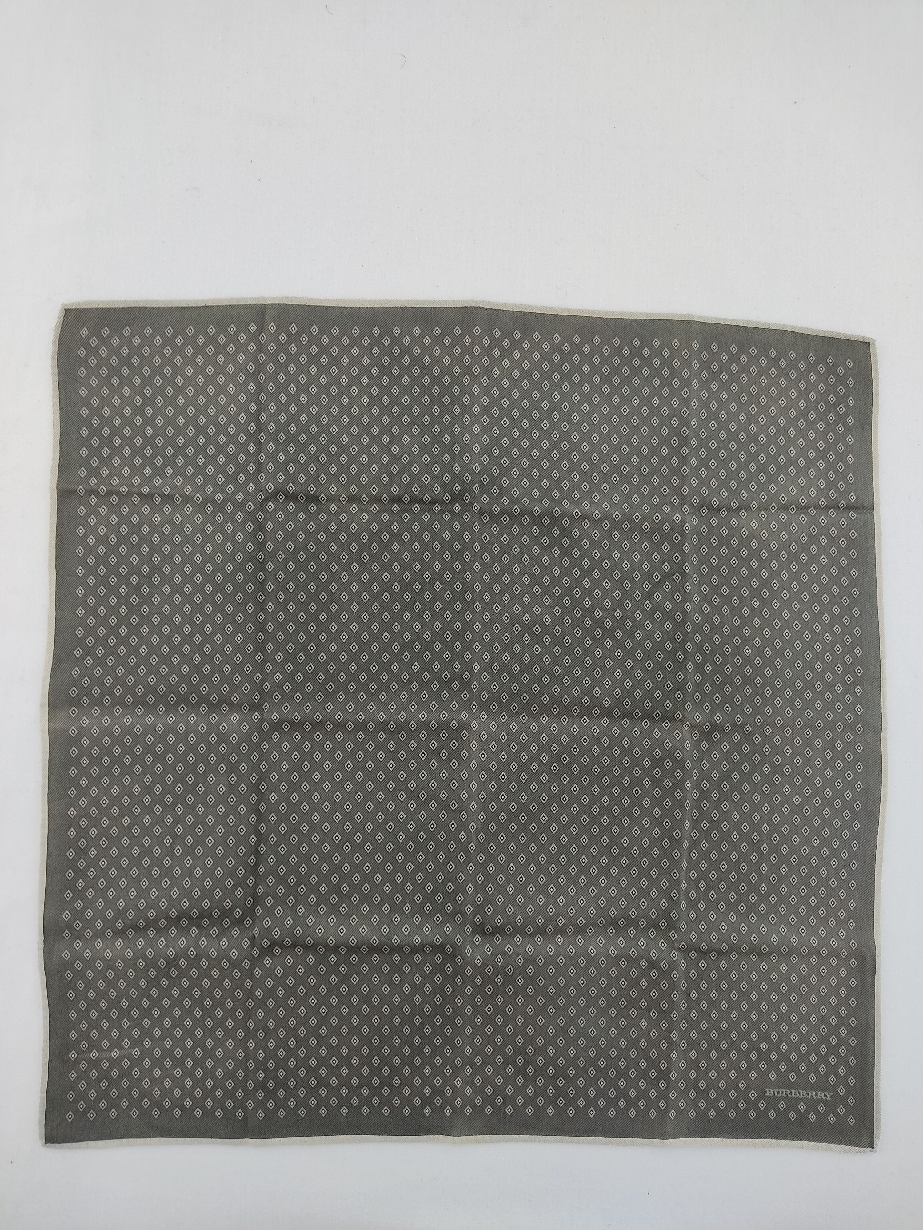 Burberry × Vintage Burberry Handkerchief / Neckwear / Bandana Size ONE SIZE - 3 Thumbnail