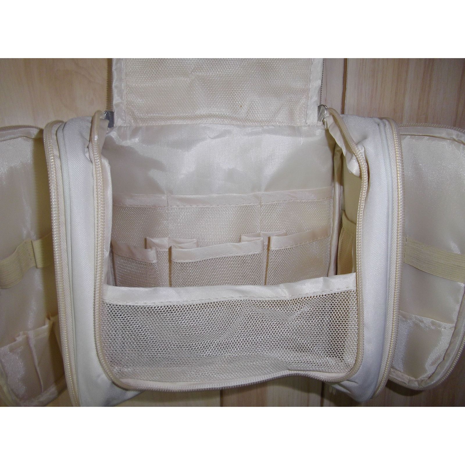 Other Wyon Vintage Cream Travel Shower Toiletries Organizer Size ONE SIZE - 7 Thumbnail