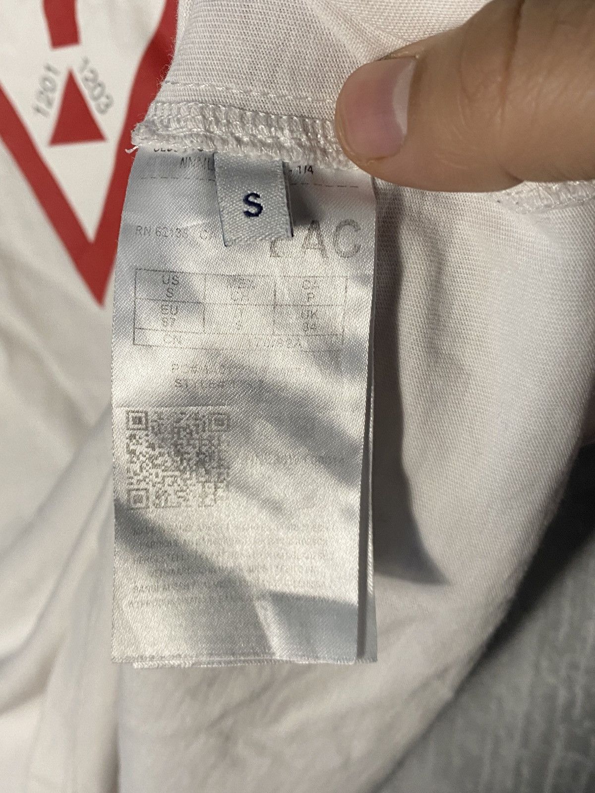 Guess Guess Big Logo T-shirt Hype Drill Size US S / EU 44-46 / 1 - 4 Thumbnail