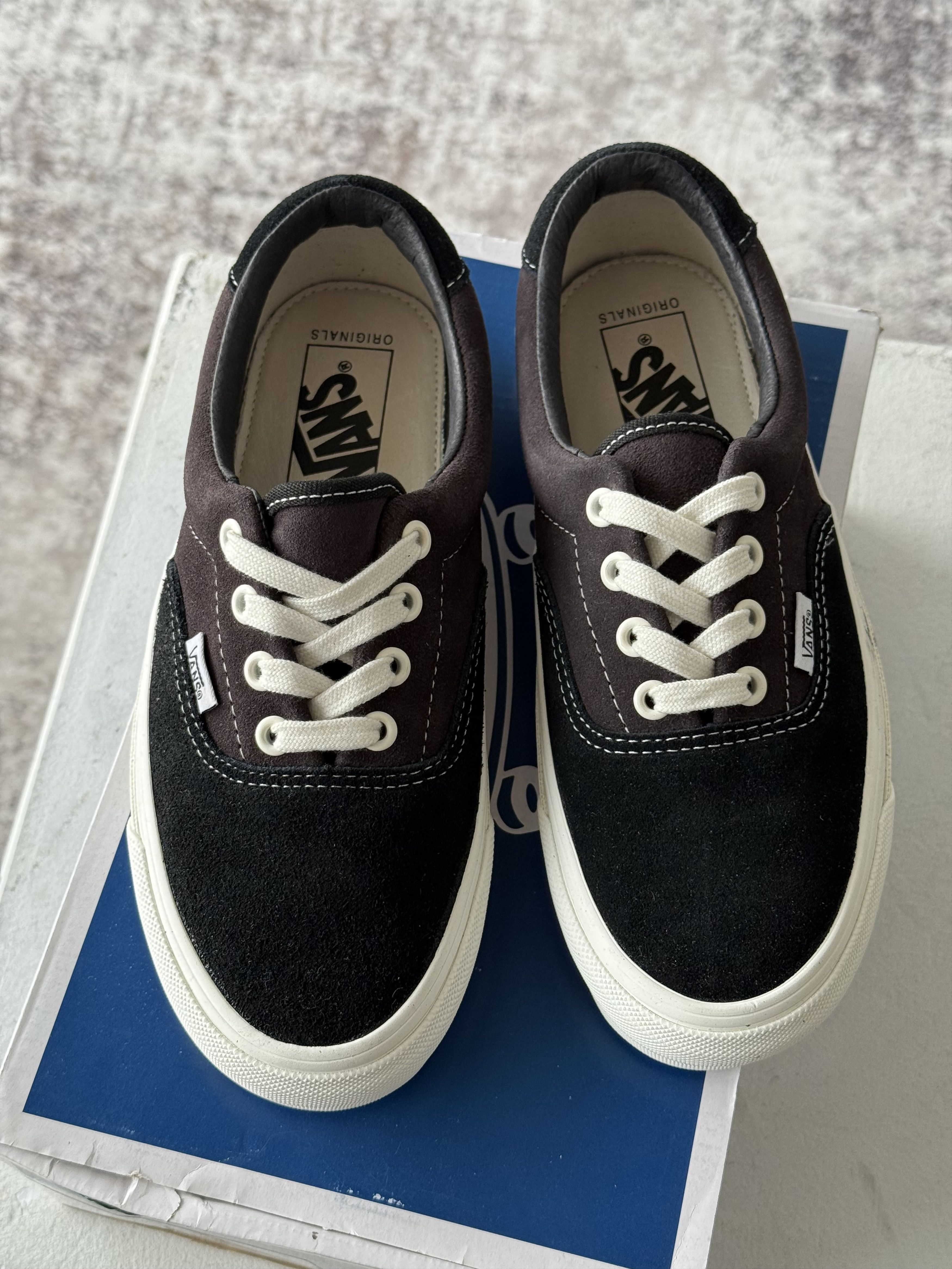 Vans WOMEN Vans OG Era 59 LX 'Shale' VN0A3ZCBUMU size 7 / men 5.5 Size US 7 / IT 37 - 1 Thumbnail