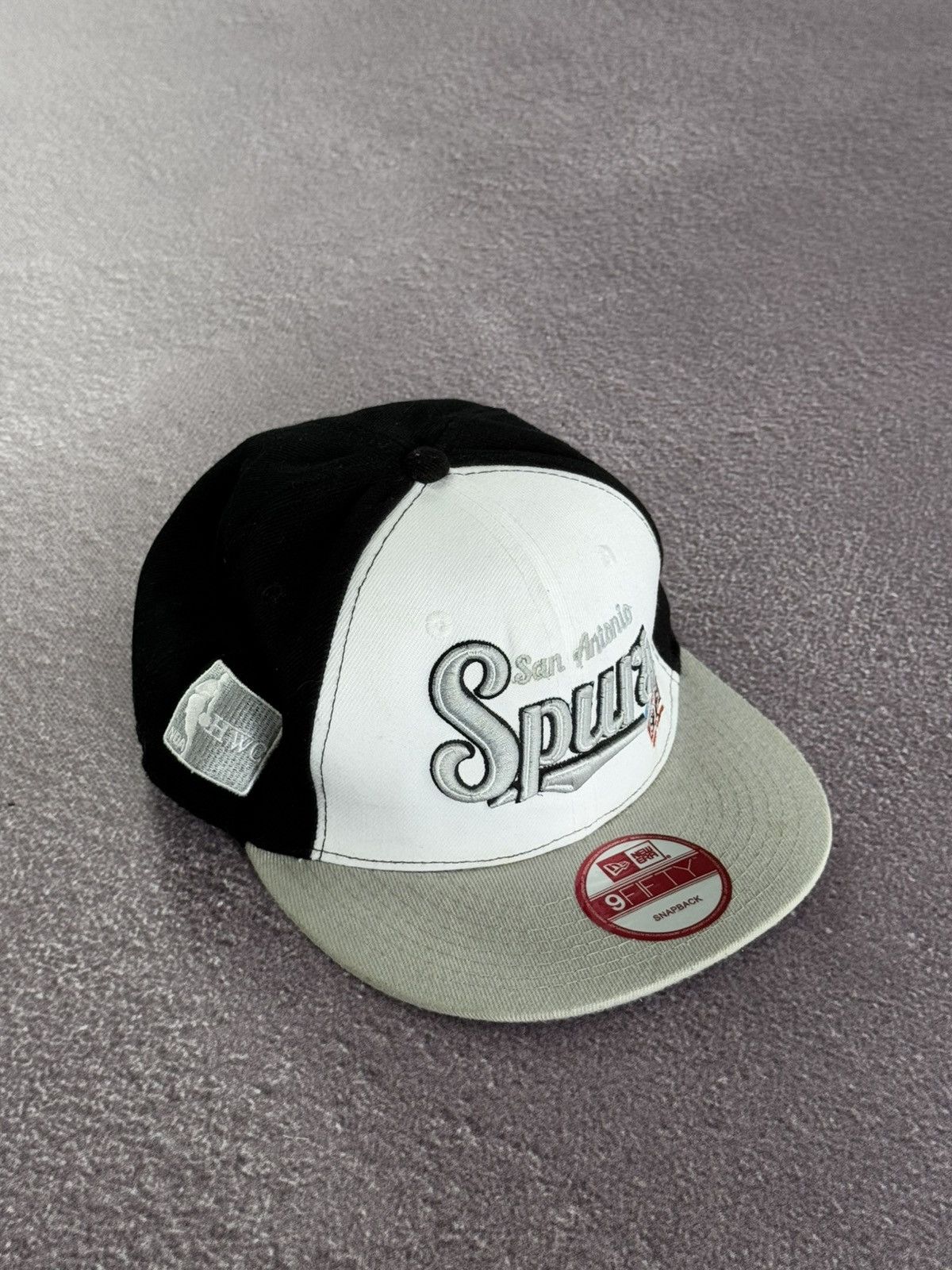 NBA Vintage San Antonio Spurs Snapback Hat Size ONE SIZE - 1 Thumbnail